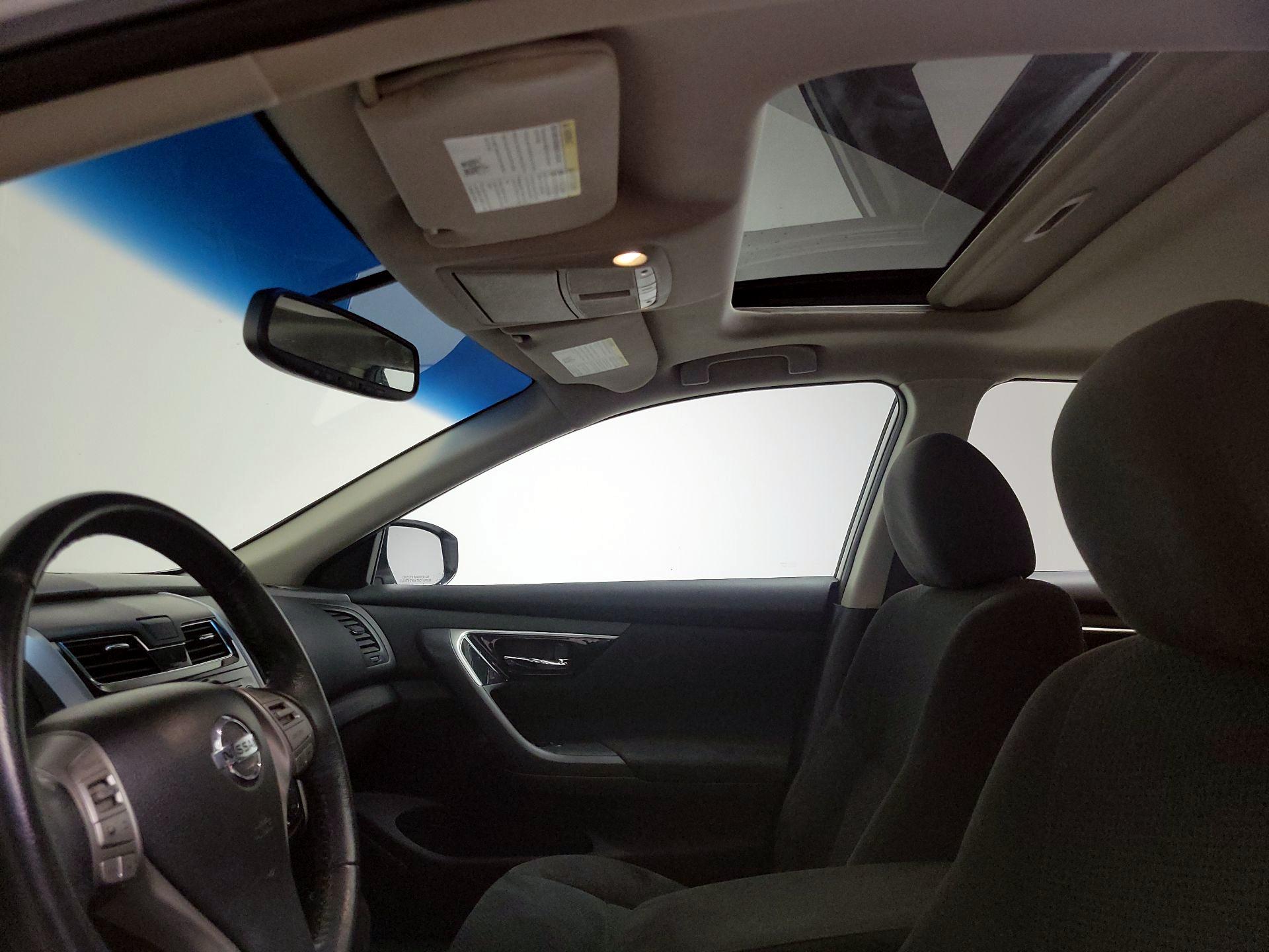 Thumbnail: 2014 Nissan Altima - 20