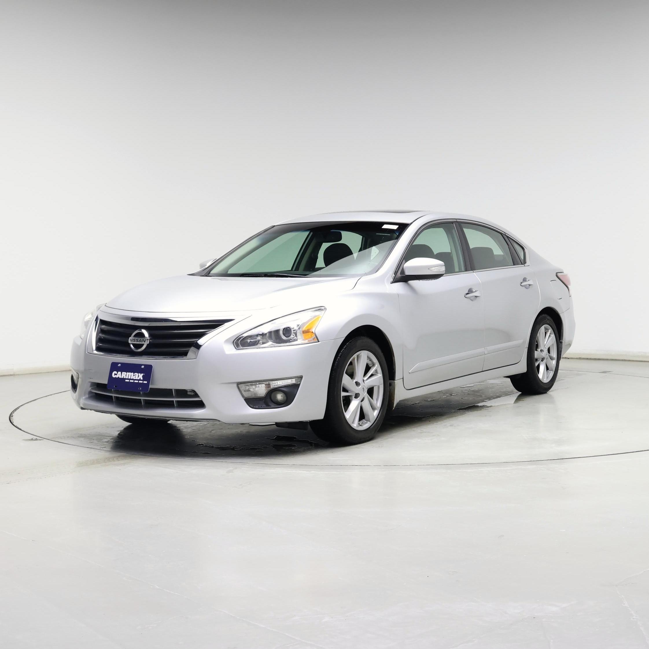 Thumbnail: 2014 Nissan Altima - 4