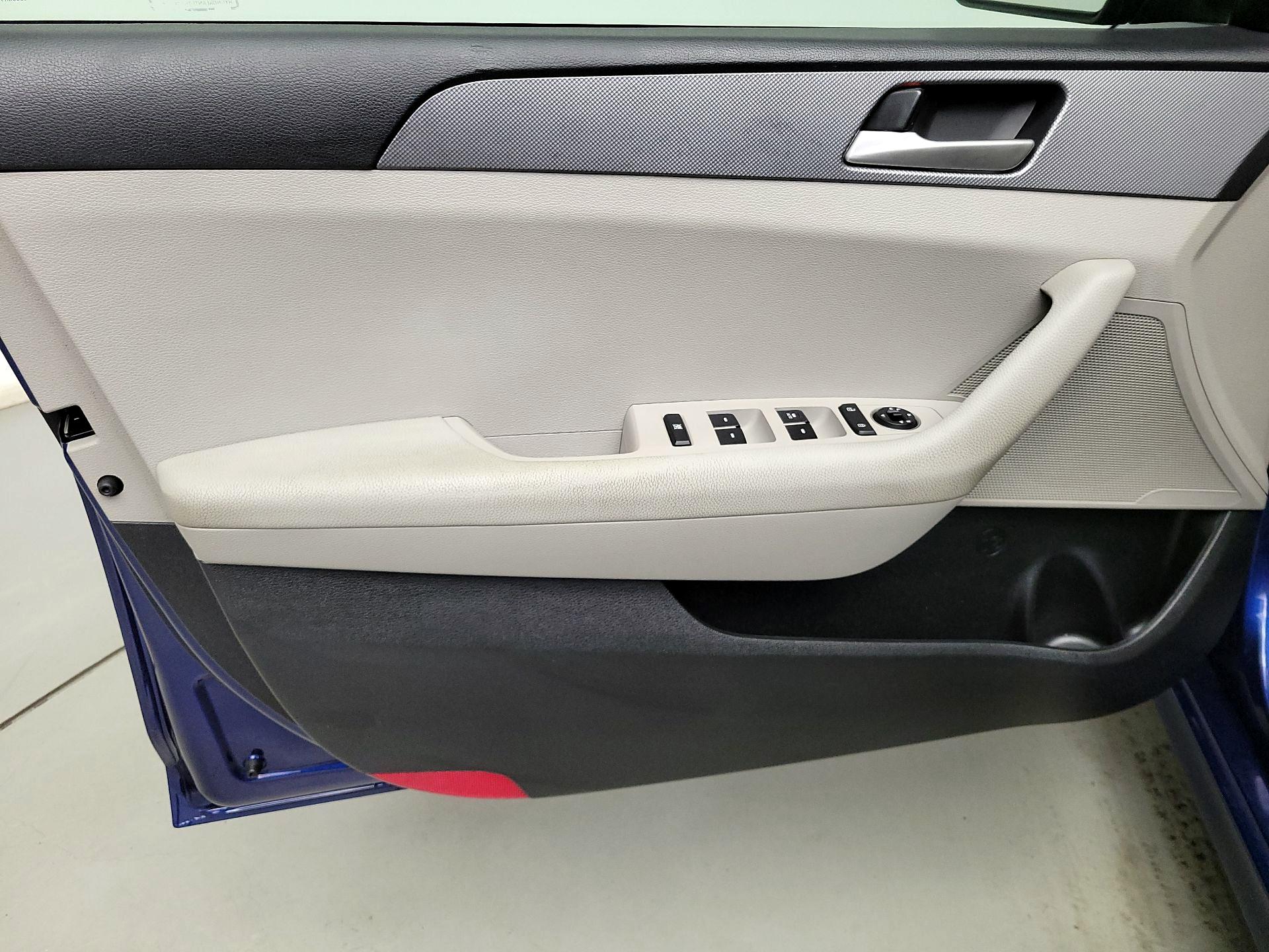 Thumbnail: 2018 Hyundai Sonata - 12