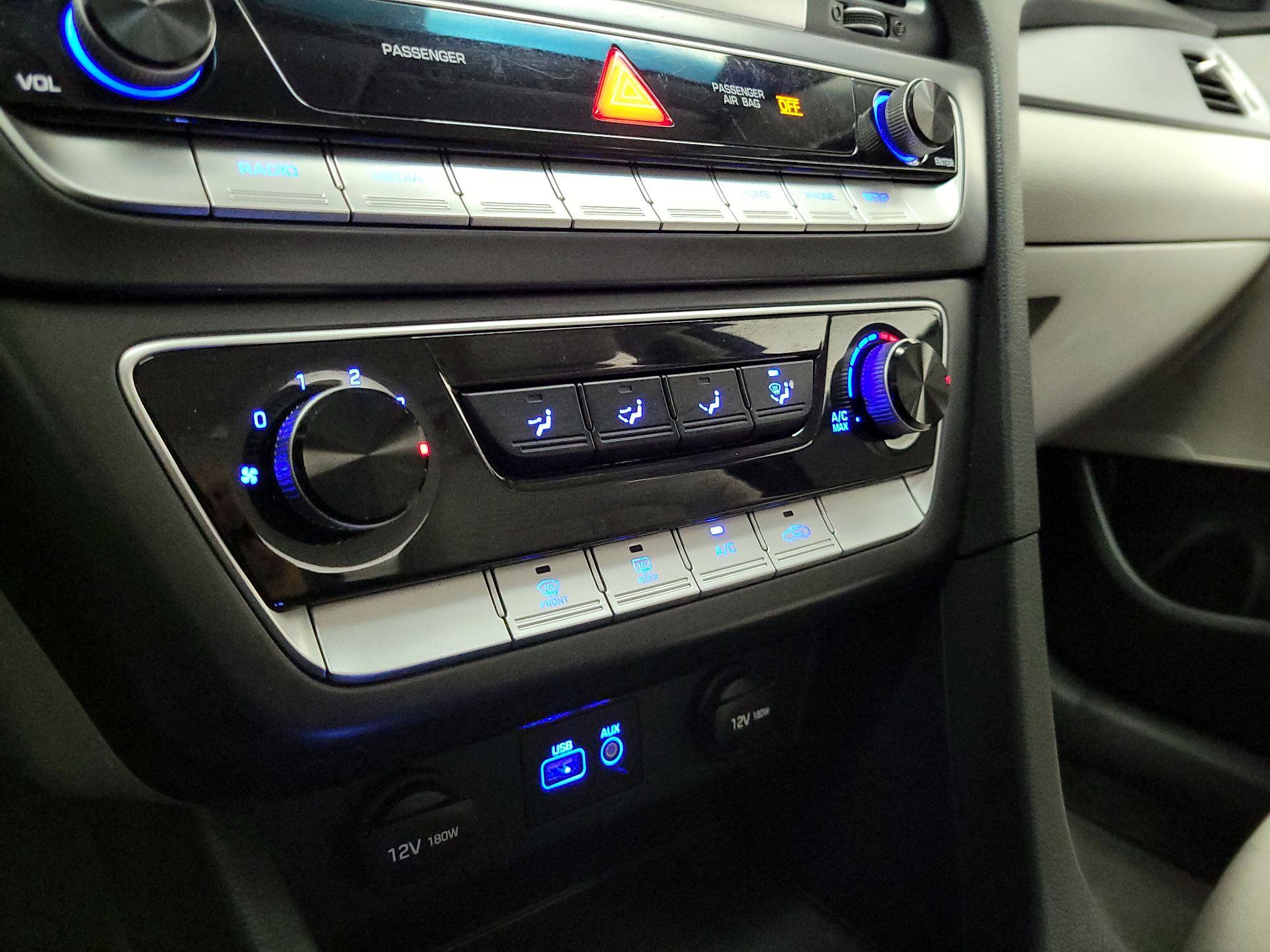 Thumbnail: 2018 Hyundai Sonata - 16