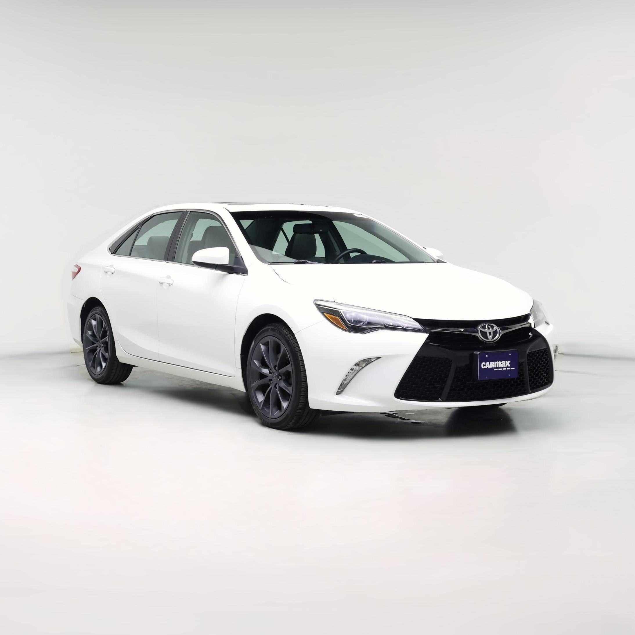 Thumbnail: 2016 Toyota Camry - 1