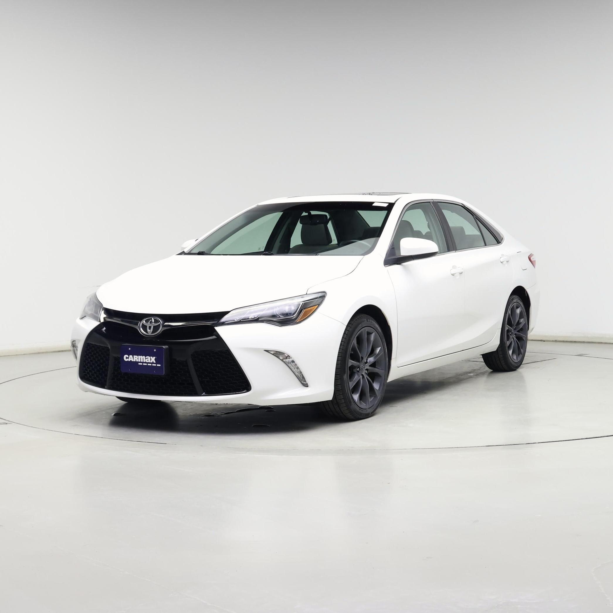 Thumbnail: 2016 Toyota Camry - 4