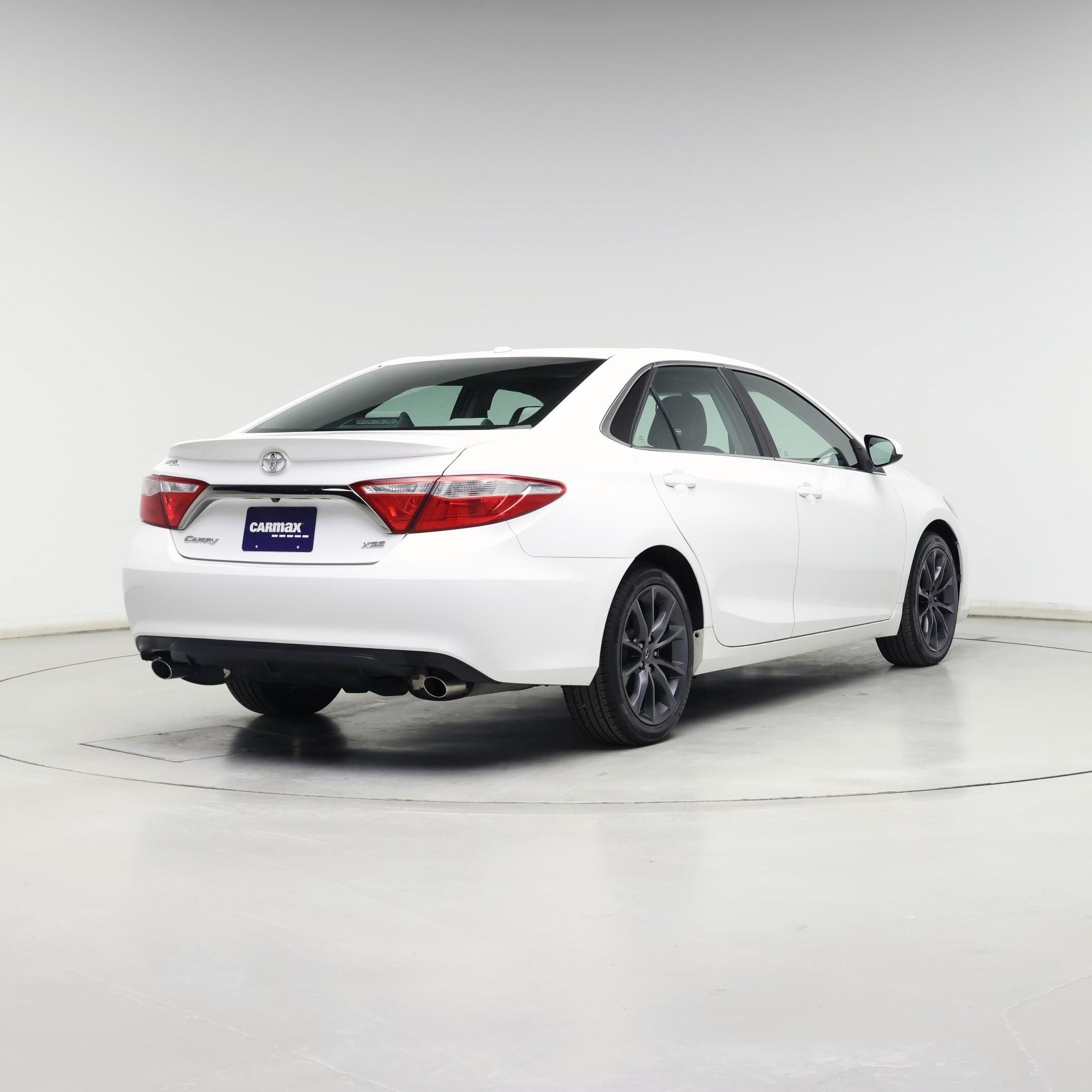 Thumbnail: 2016 Toyota Camry - 8