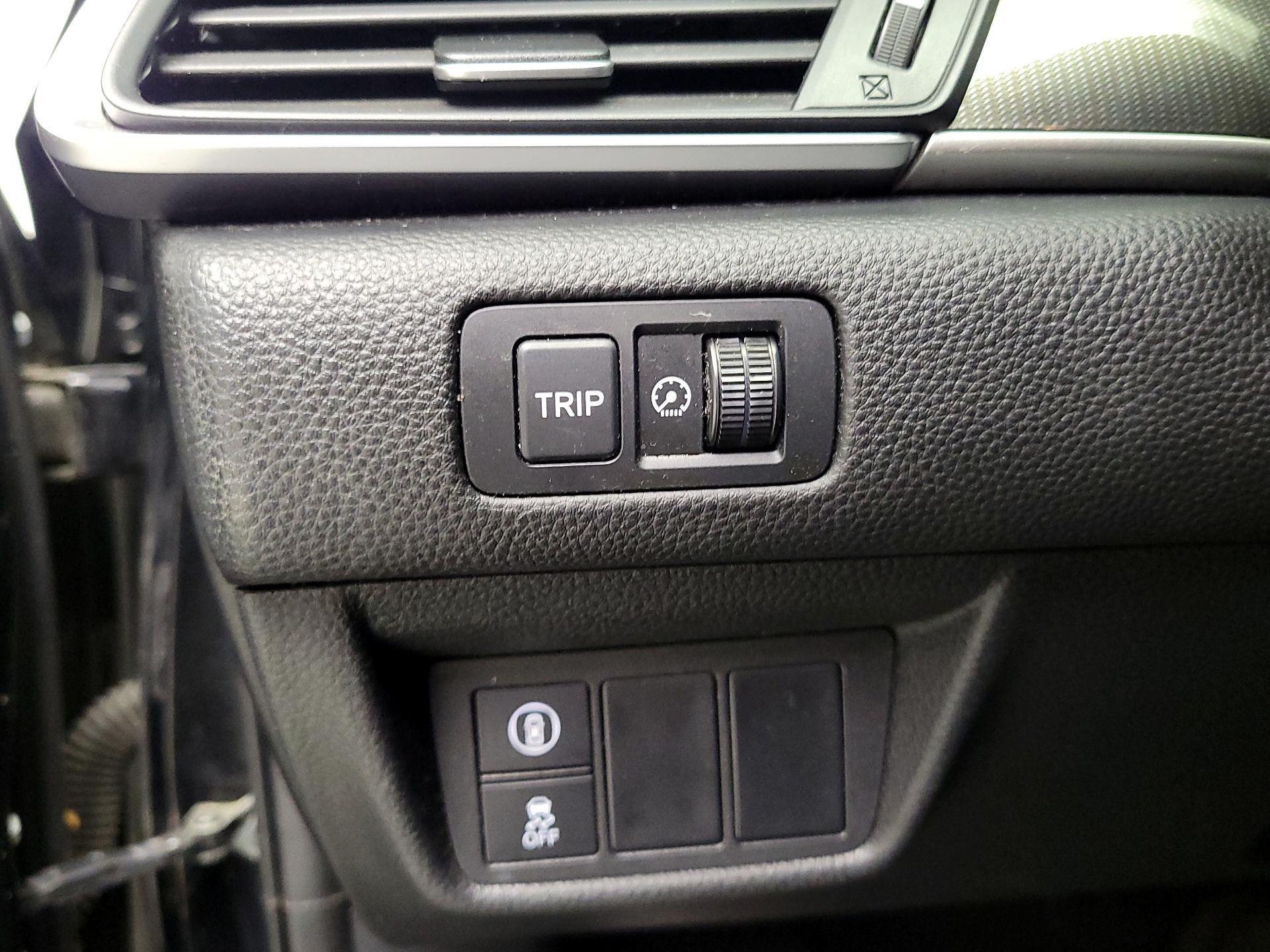 Thumbnail: 2018 Honda Accord - 13