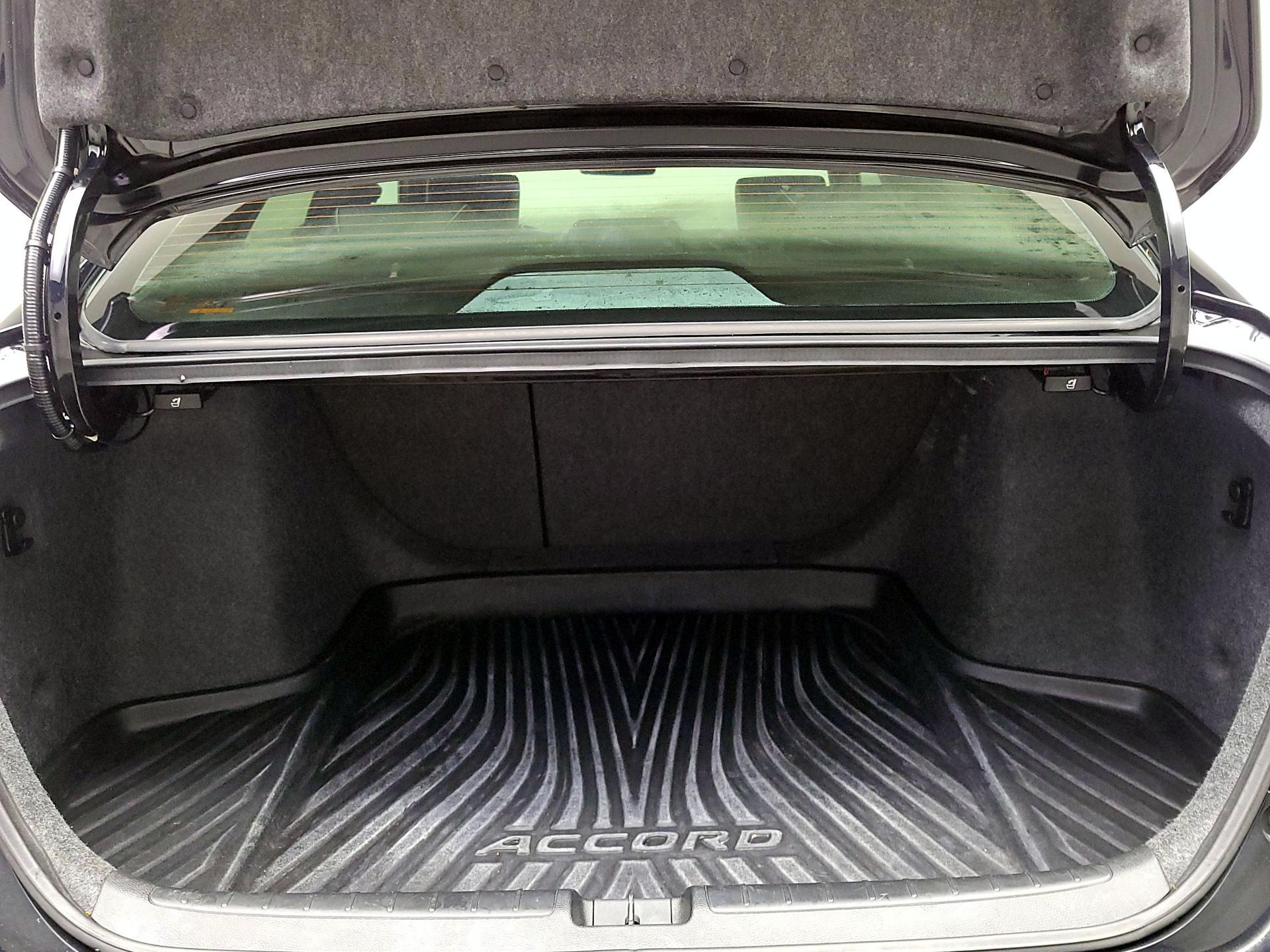 Thumbnail: 2018 Honda Accord - 20