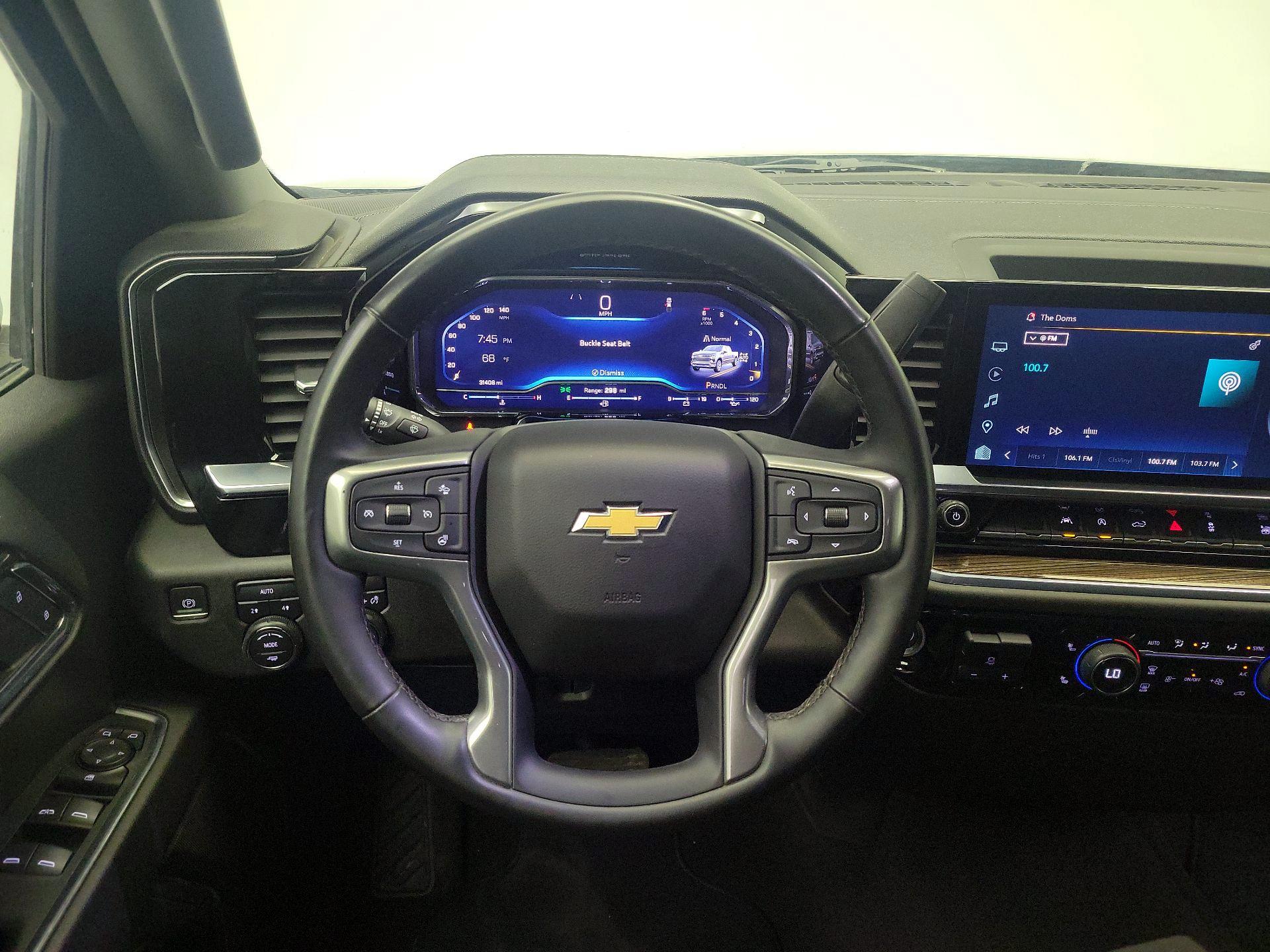 Thumbnail: 2023 Chevrolet Silverado 1500 - 10