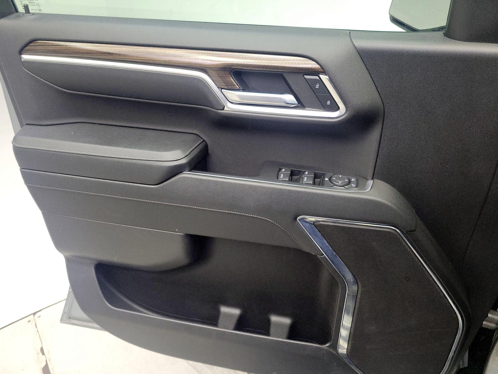 Thumbnail: 2023 Chevrolet Silverado 1500 - 12