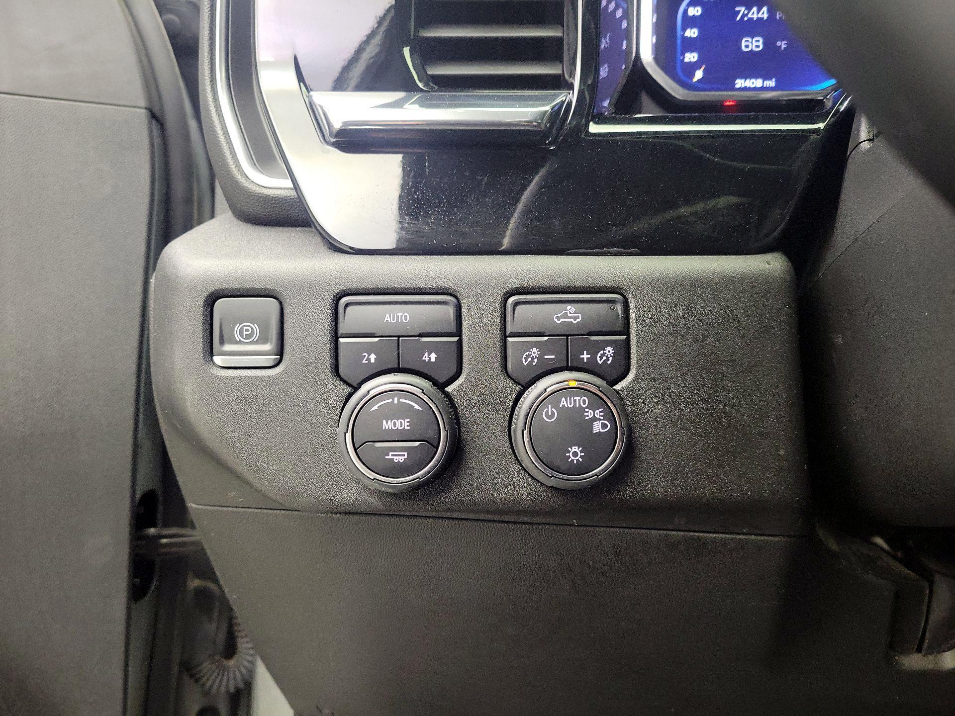 Thumbnail: 2023 Chevrolet Silverado 1500 - 13