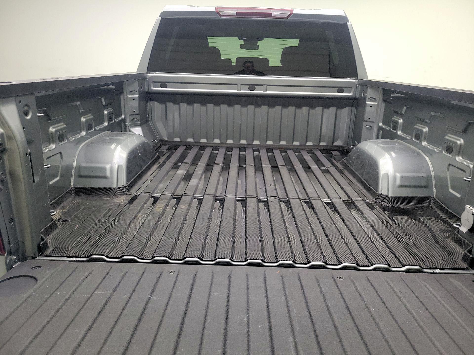 Thumbnail: 2023 Chevrolet Silverado 1500 - 20