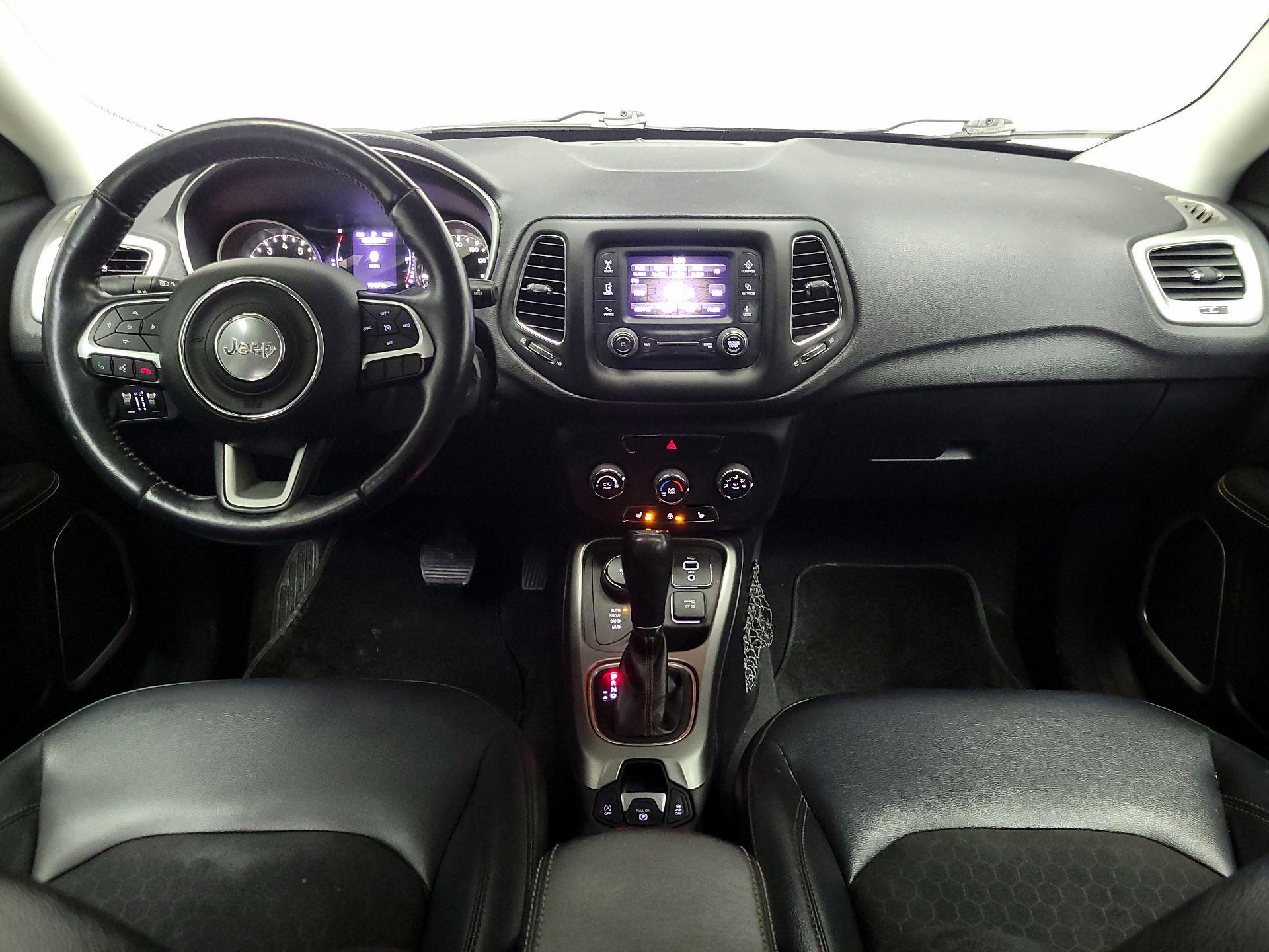 Thumbnail: 2017 Jeep Compass - 9