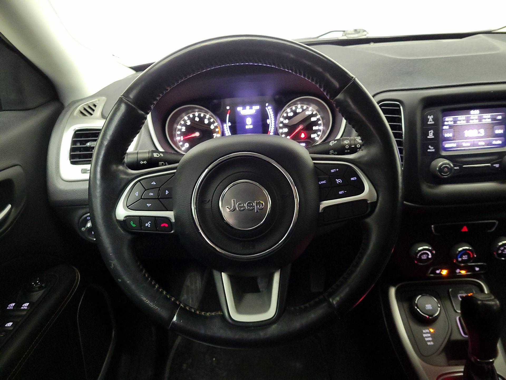 Thumbnail: 2017 Jeep Compass - 10