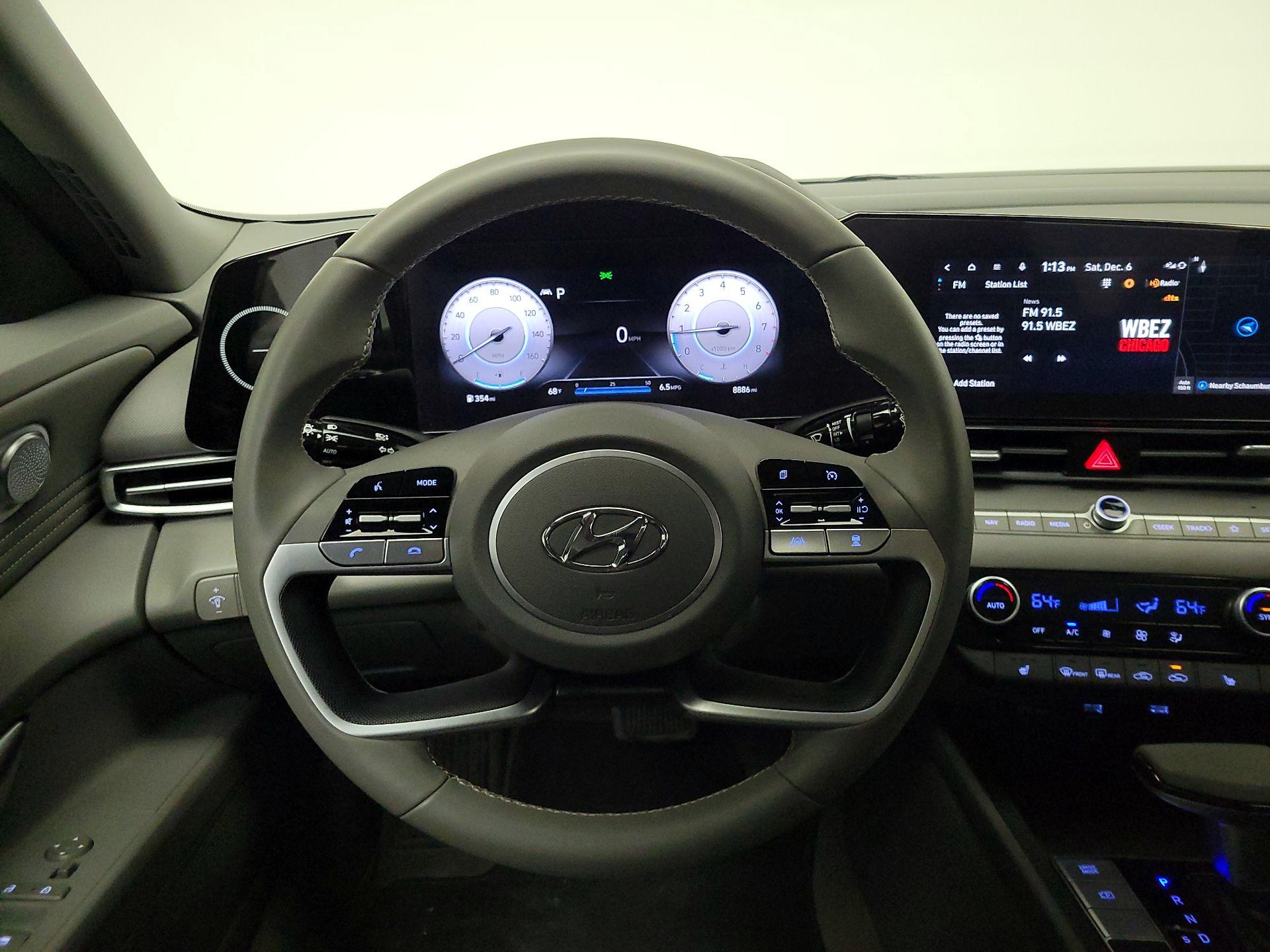 Thumbnail: 2023 Hyundai Elantra - 10