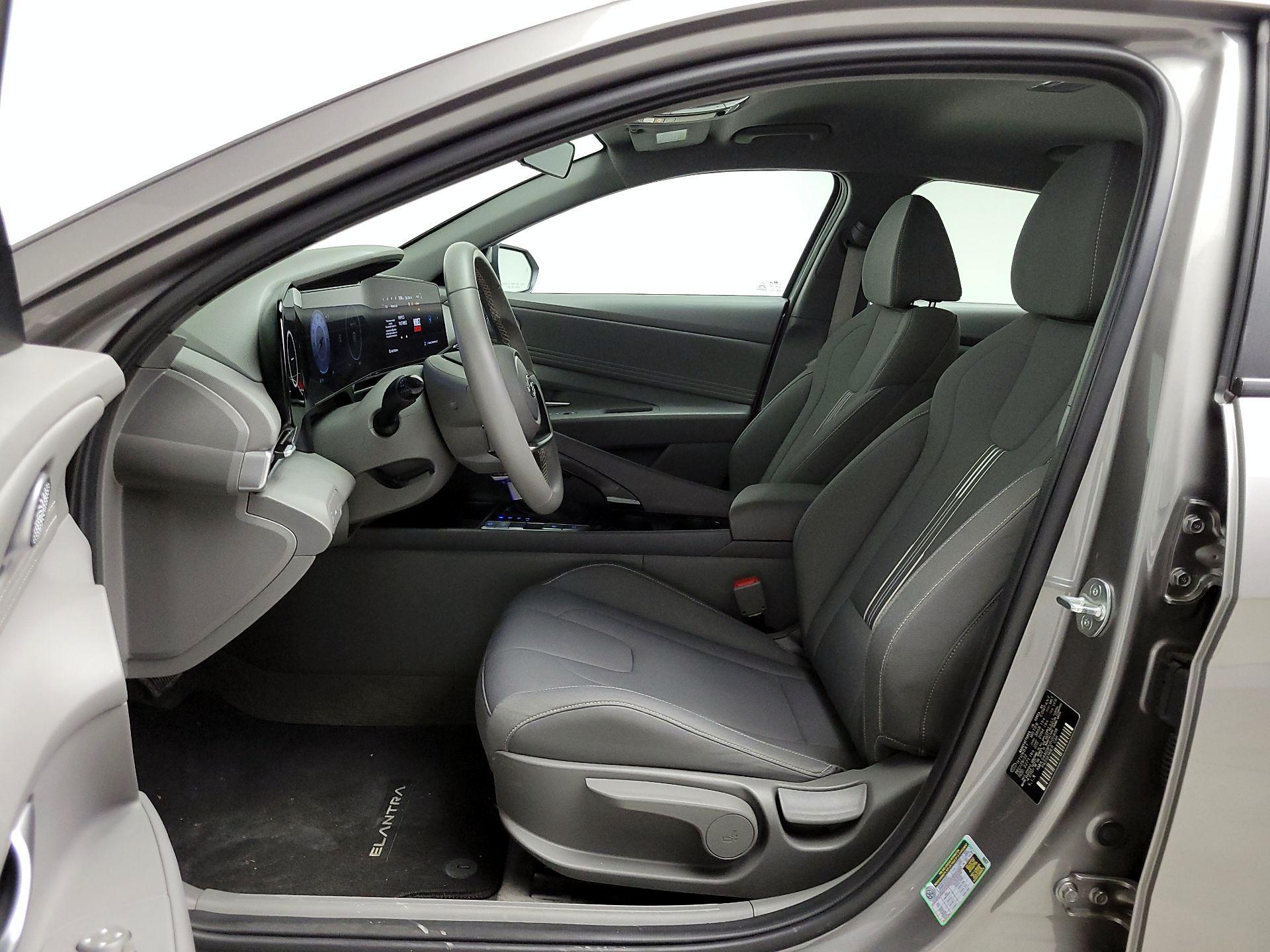 Thumbnail: 2023 Hyundai Elantra - 11