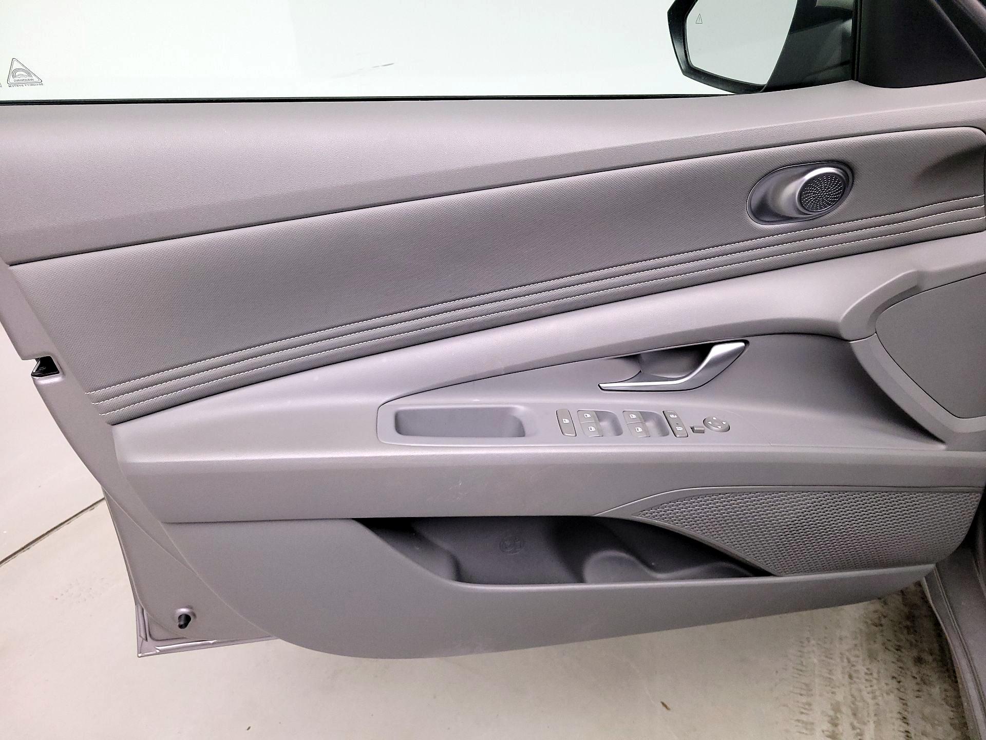 Thumbnail: 2023 Hyundai Elantra - 12