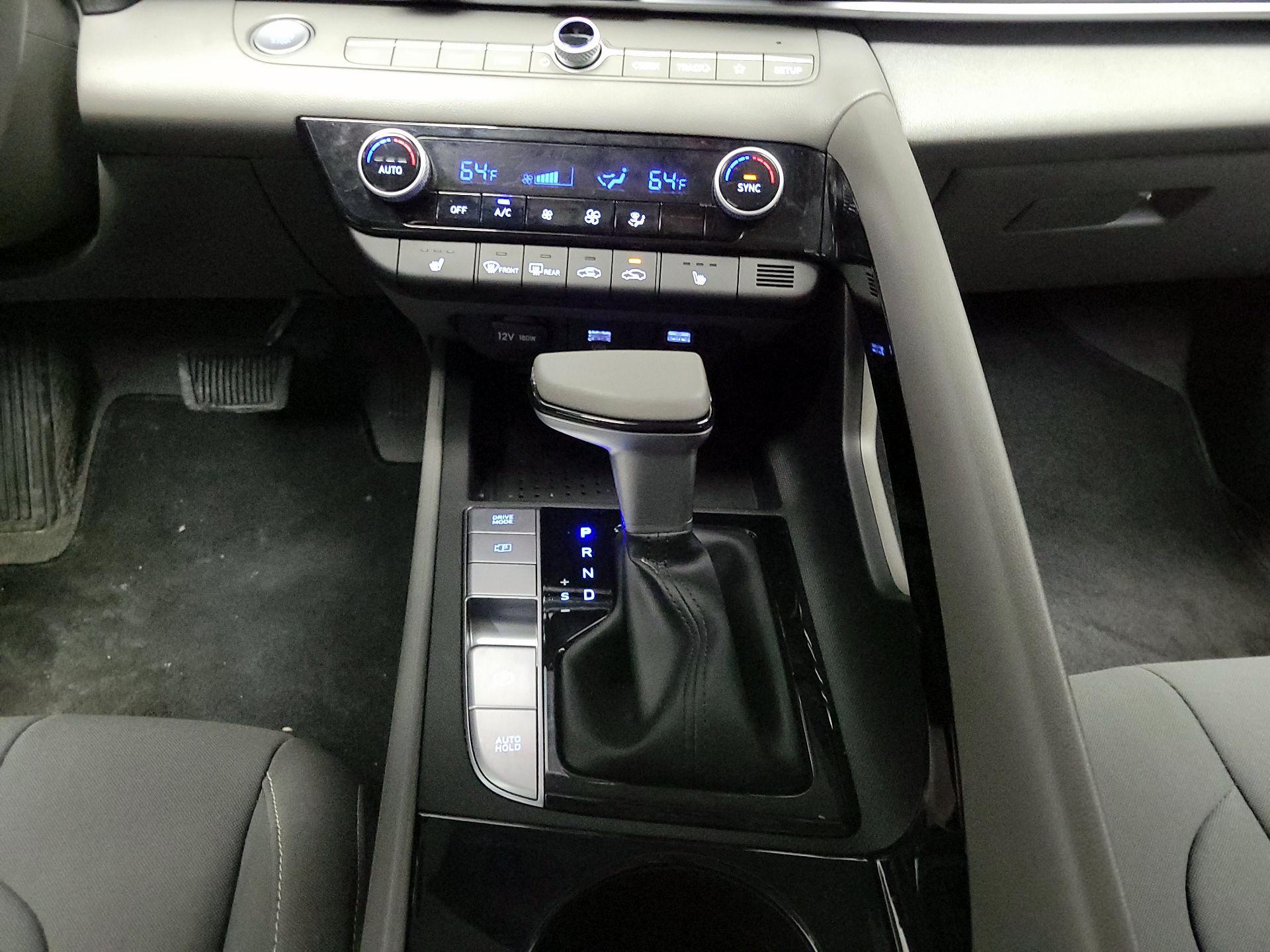 Thumbnail: 2023 Hyundai Elantra - 18