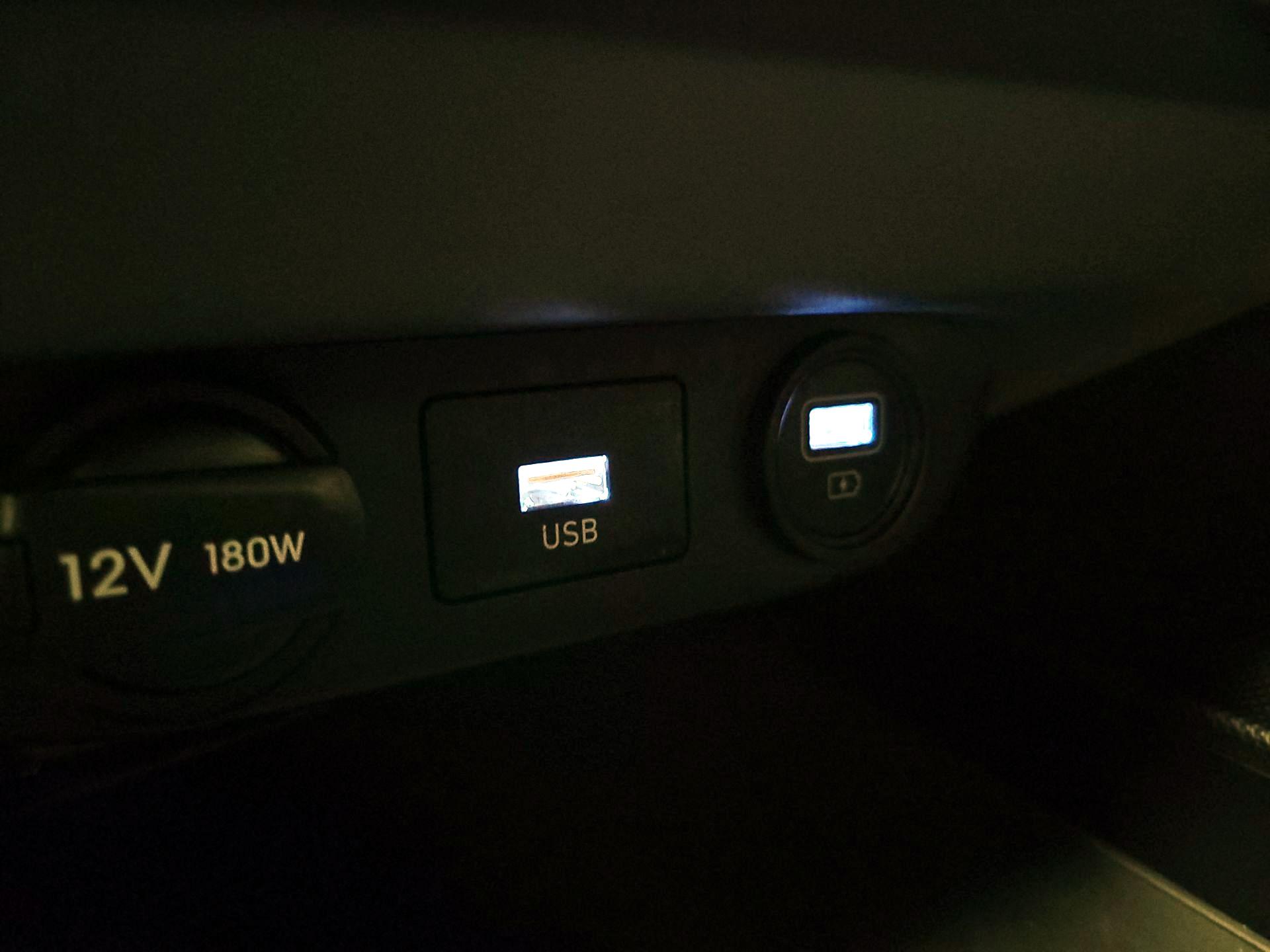 Thumbnail: 2023 Hyundai Elantra - 19