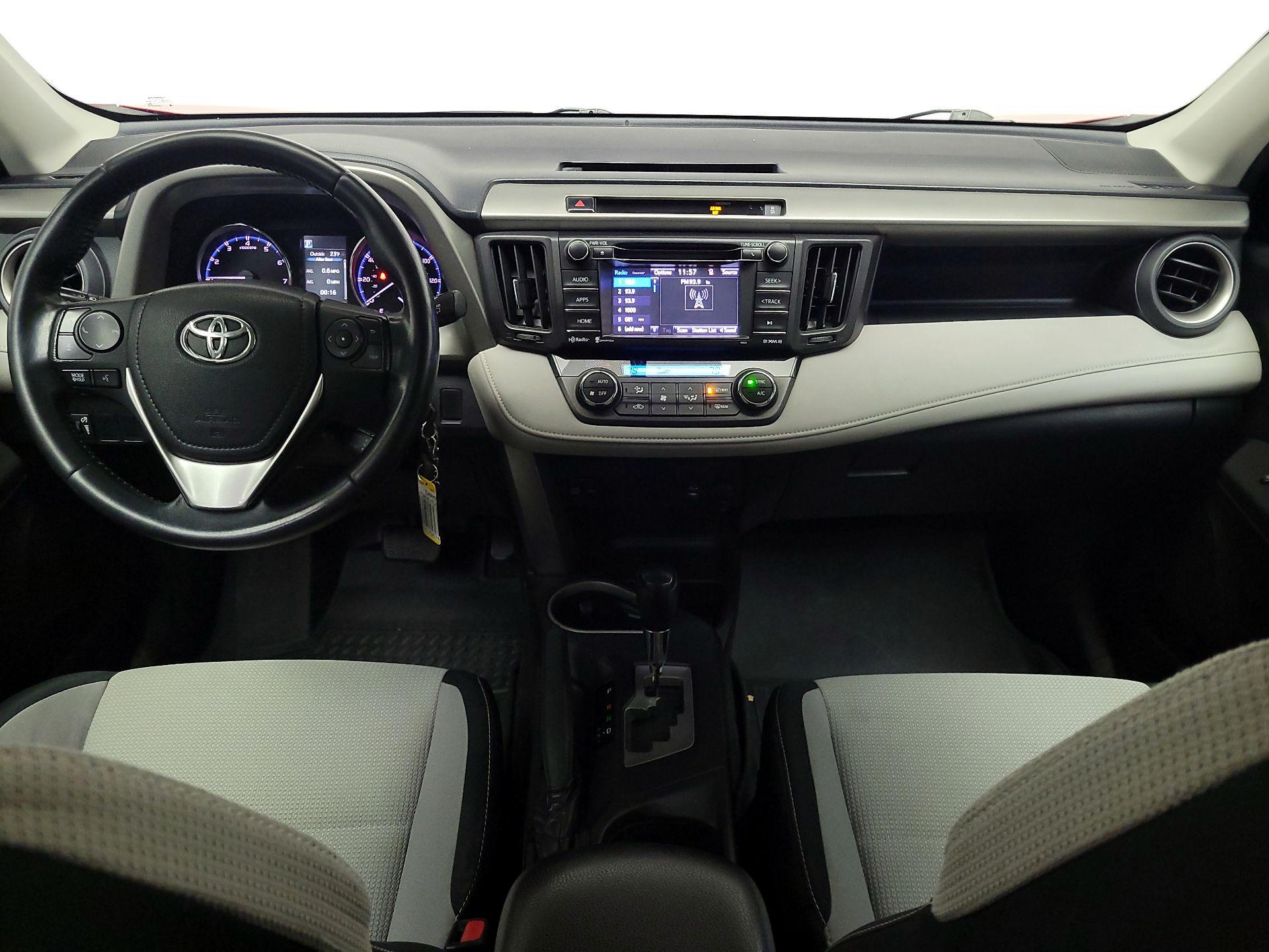 Thumbnail: 2016 Toyota RAV4 - 9