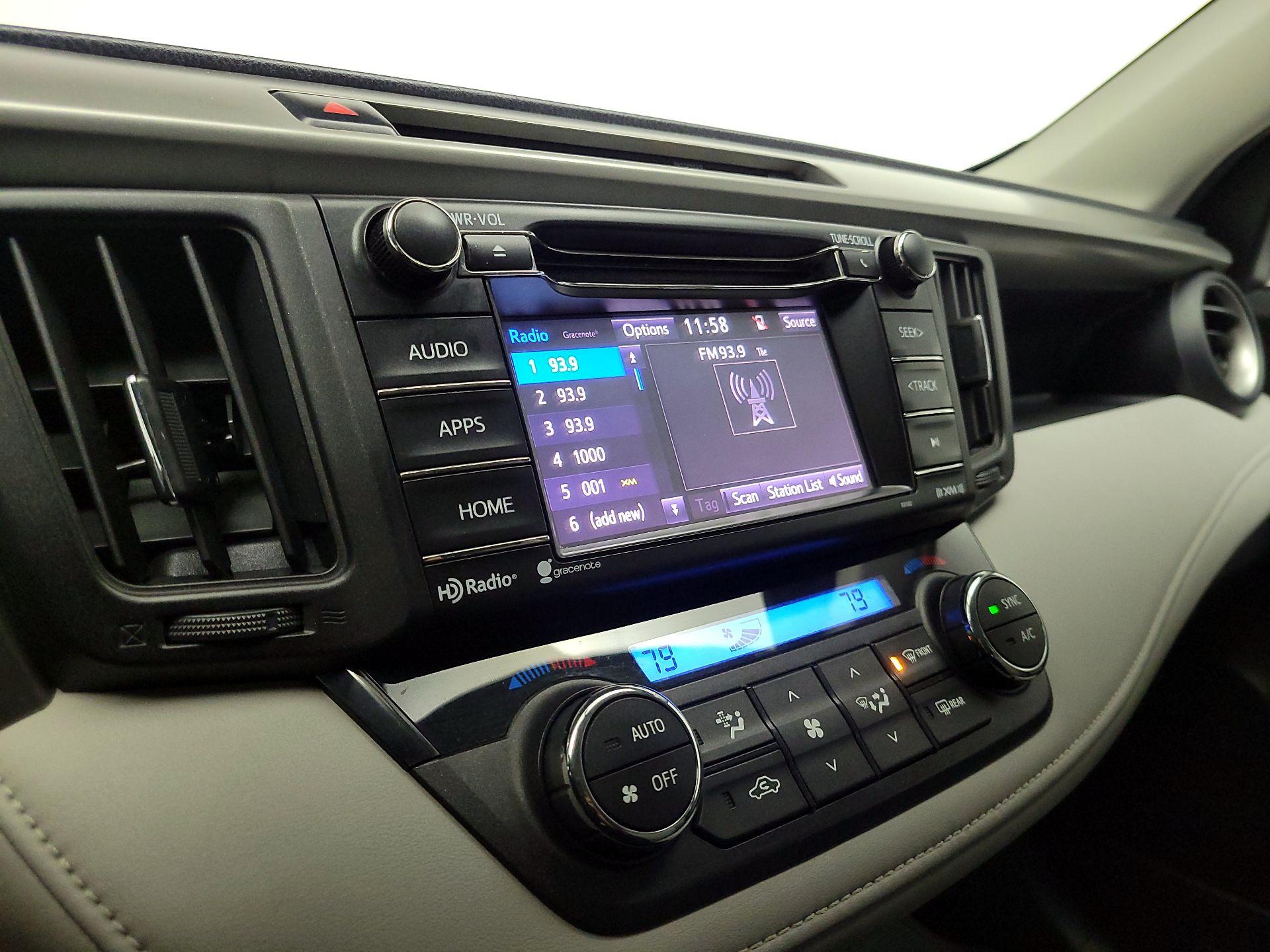 Thumbnail: 2016 Toyota RAV4 - 15