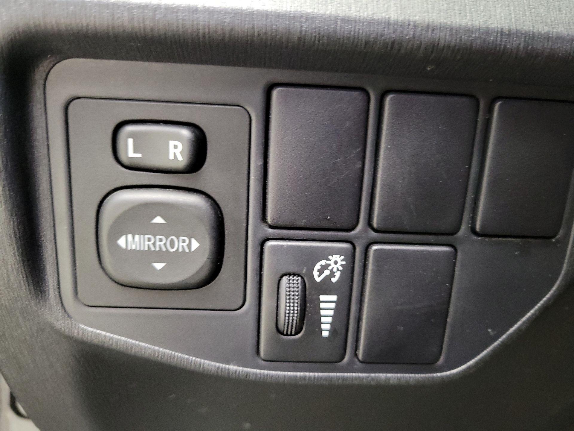 Thumbnail: 2014 Toyota Prius - 13