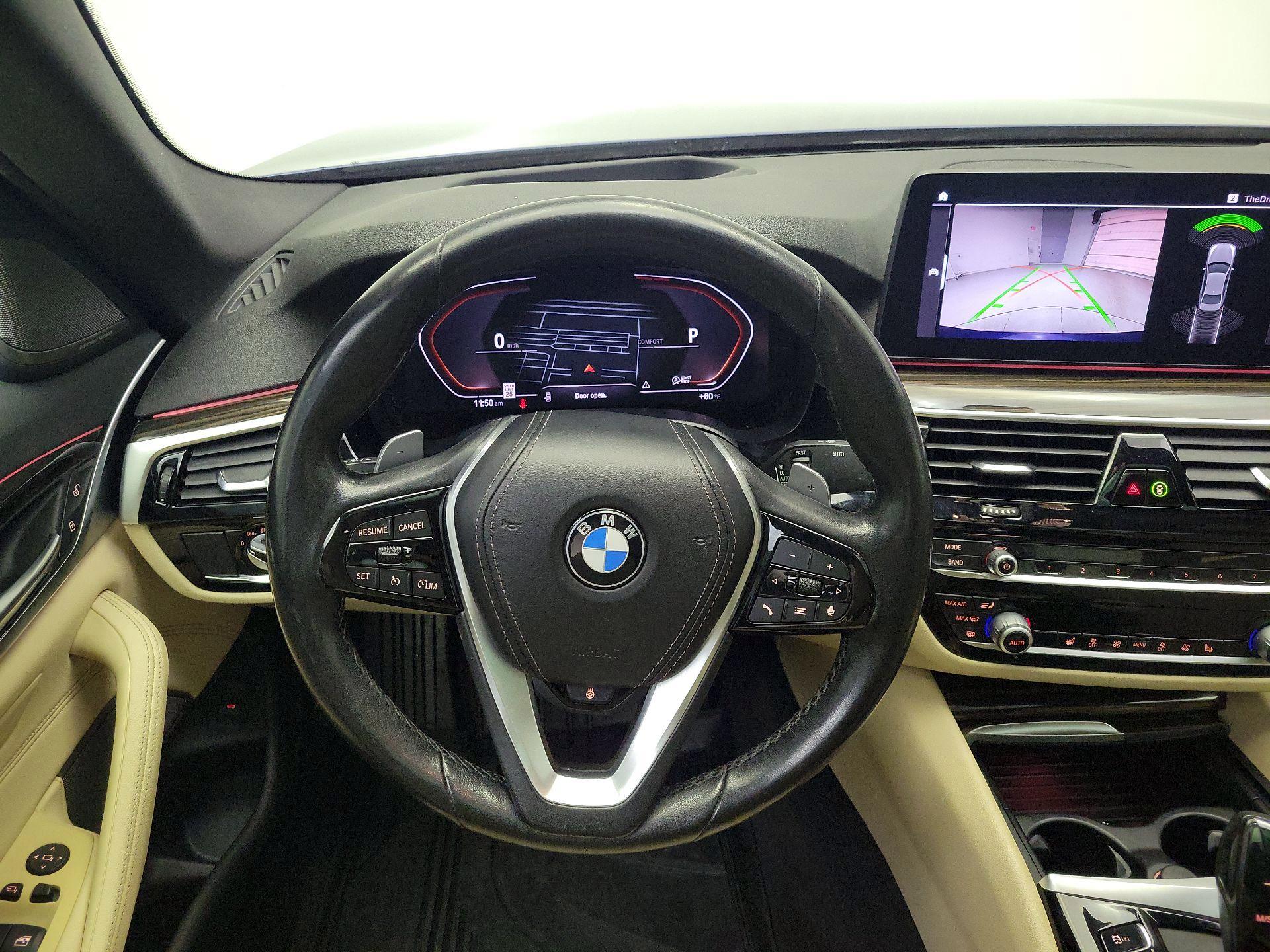 Thumbnail: 2022 BMW 5 Series - 10