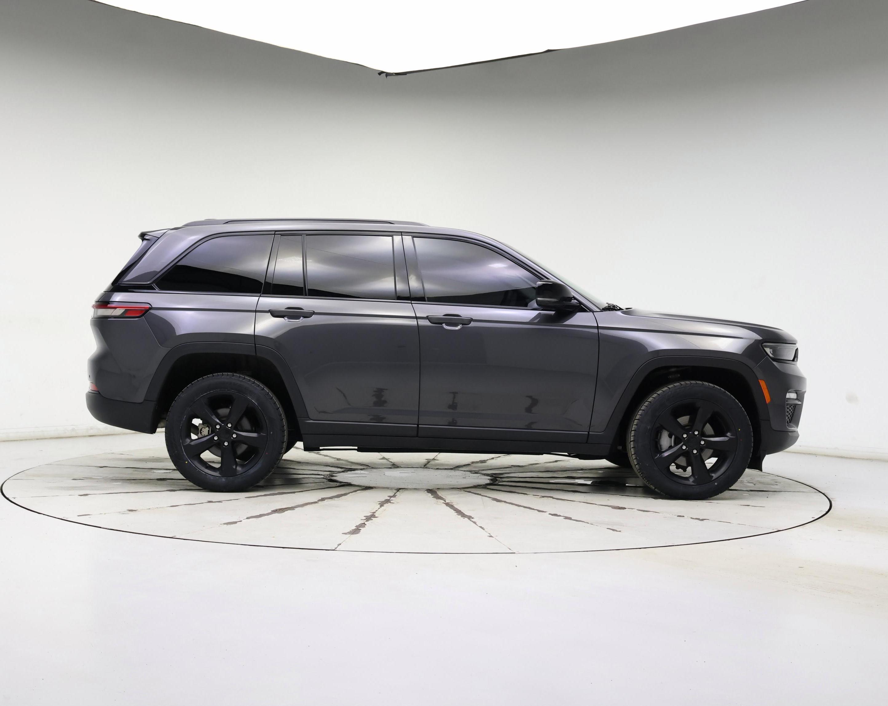 Thumbnail: 2023 Jeep Grand Cherokee - 7