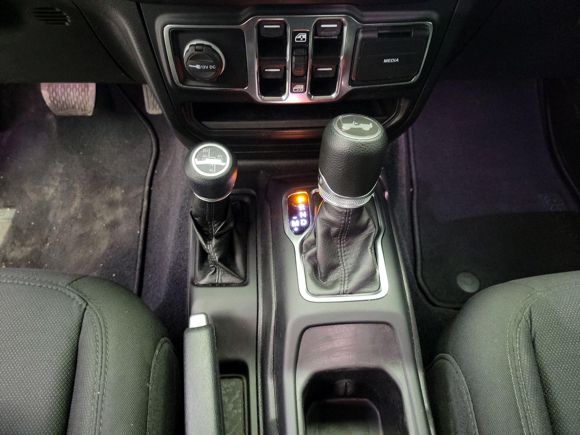 Thumbnail: 2021 Jeep Wrangler - 16