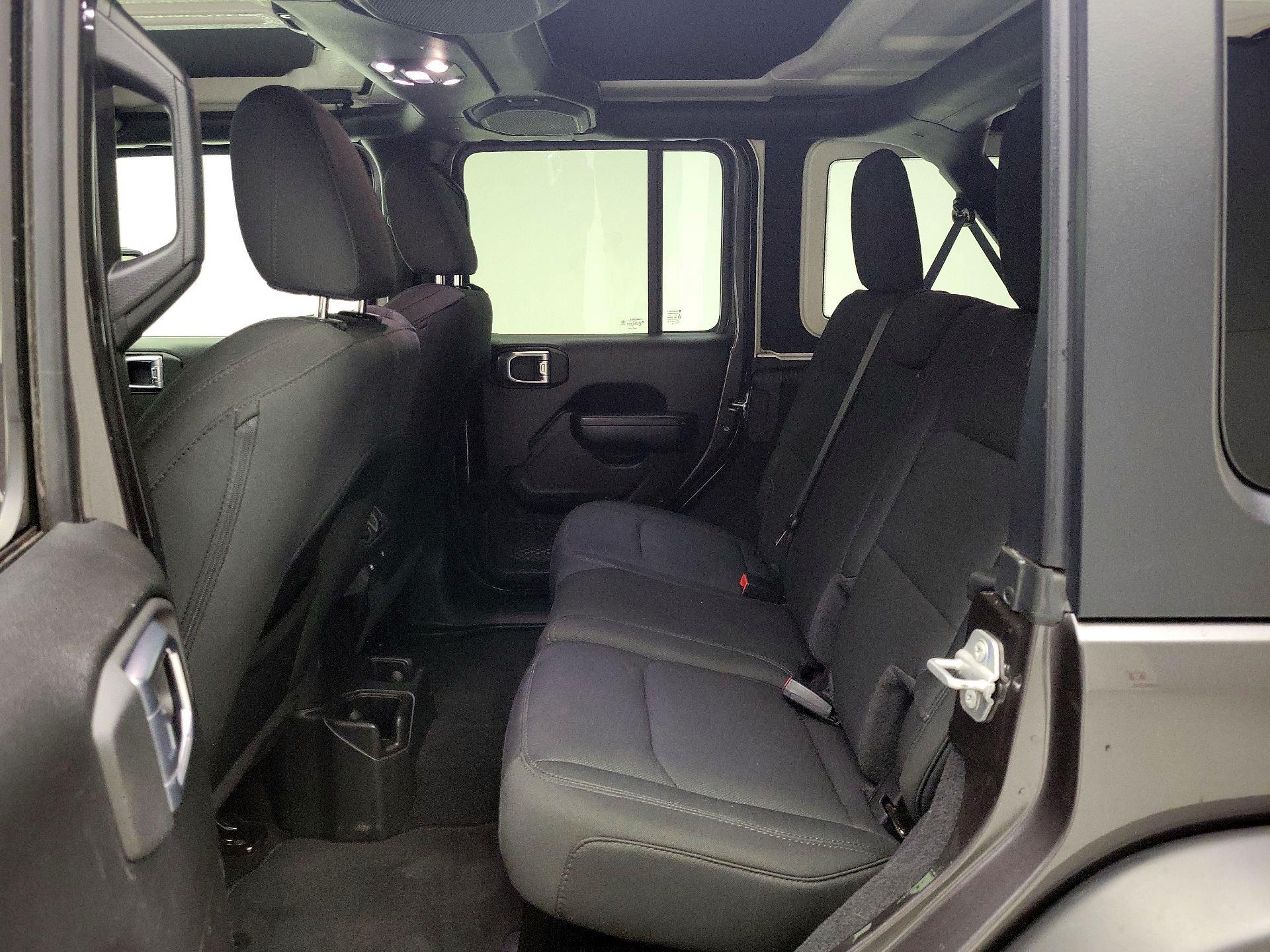 Thumbnail: 2021 Jeep Wrangler - 18