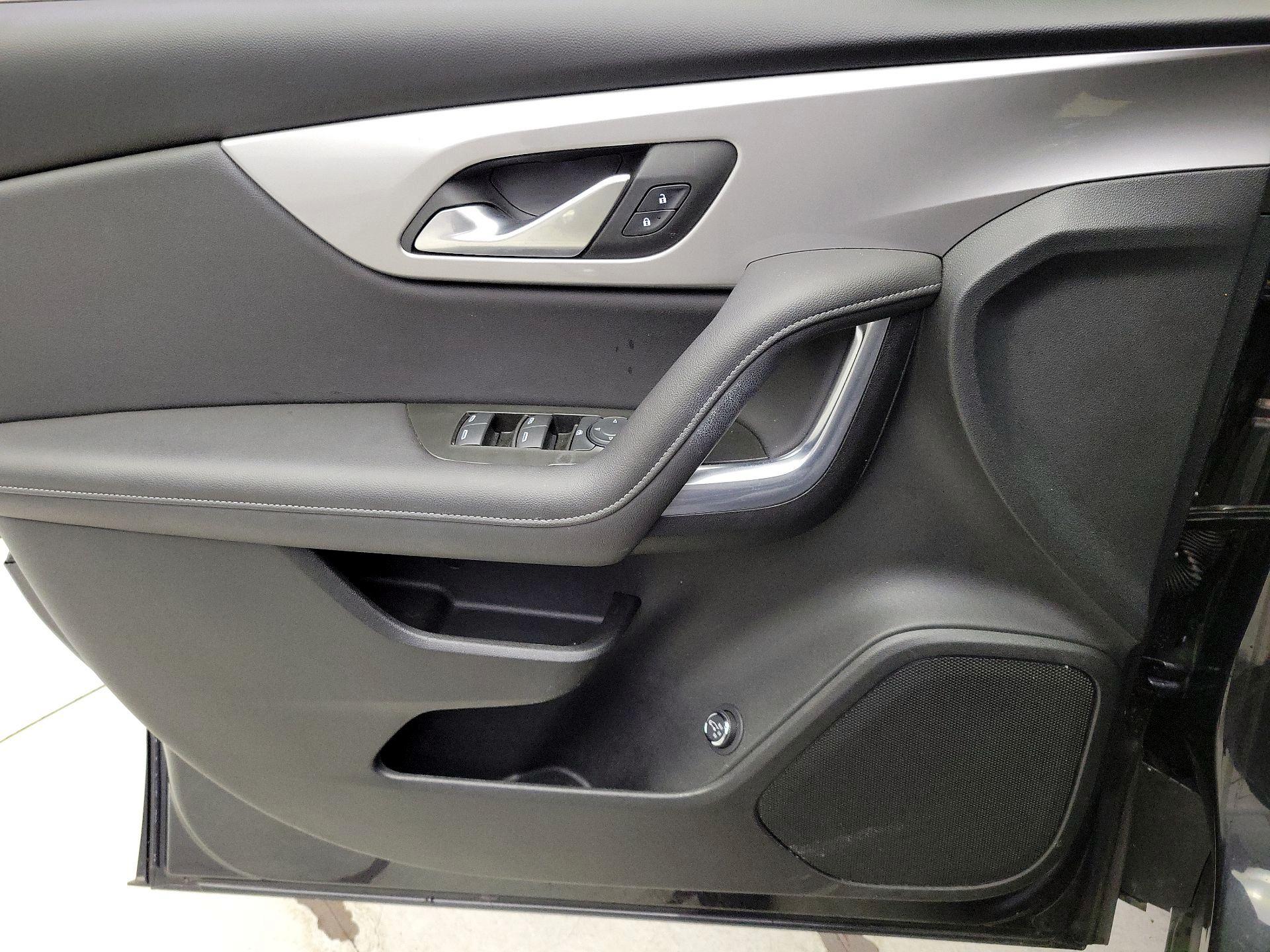 Thumbnail: 2022 Chevrolet Blazer - 12