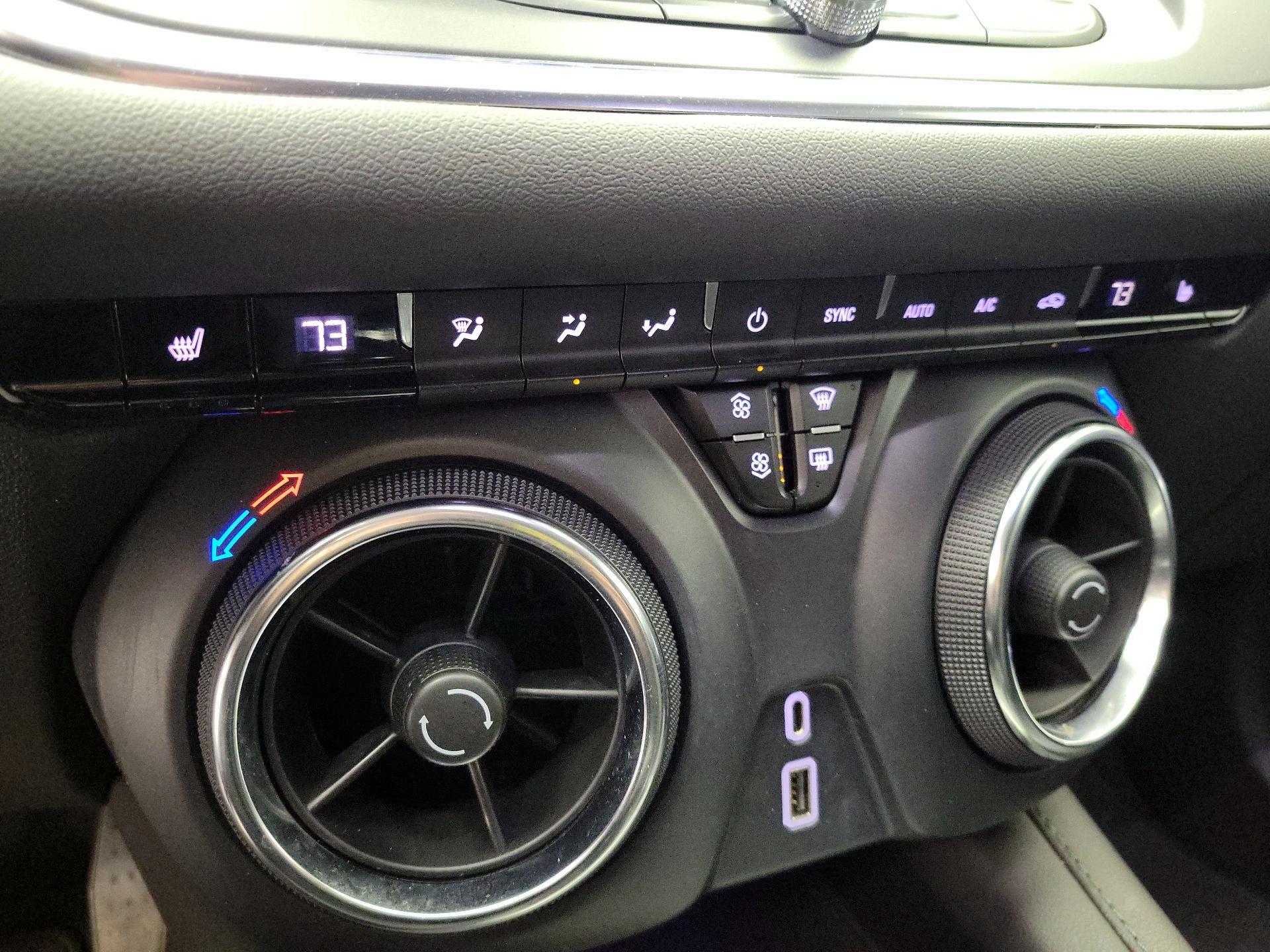 Thumbnail: 2022 Chevrolet Blazer - 17