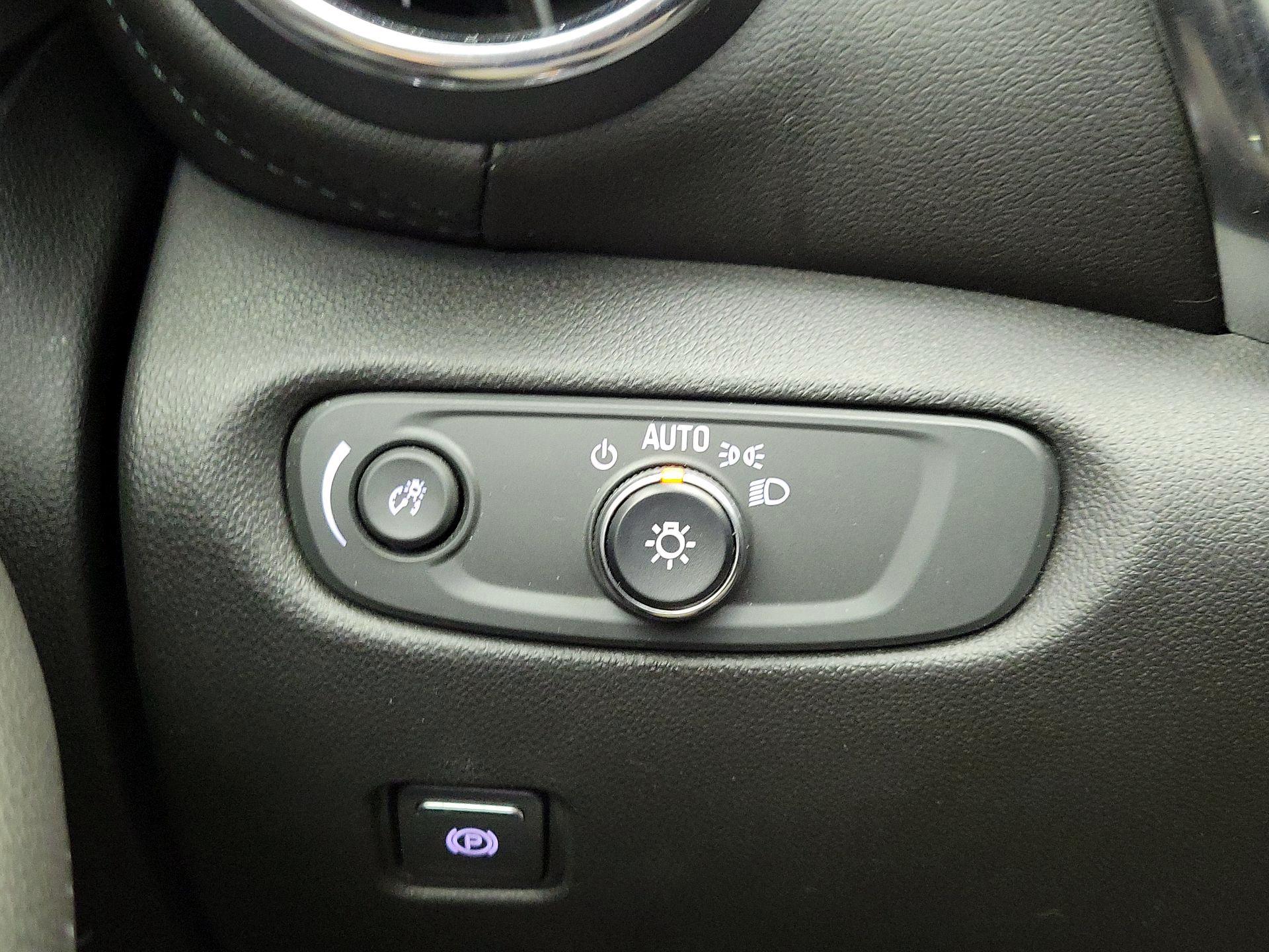 Thumbnail: 2022 Chevrolet Blazer - 13