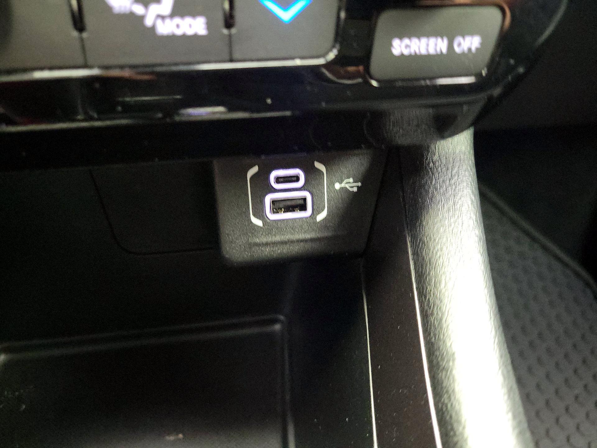 Thumbnail: 2022 Jeep Compass - 18