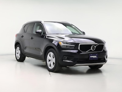 2022 Volvo XC40 T5 Momentum