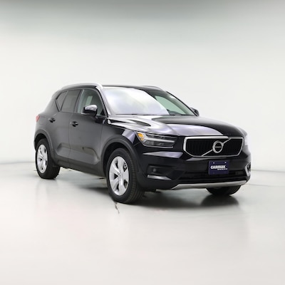 2022 Volvo XC40 T5 Momentum