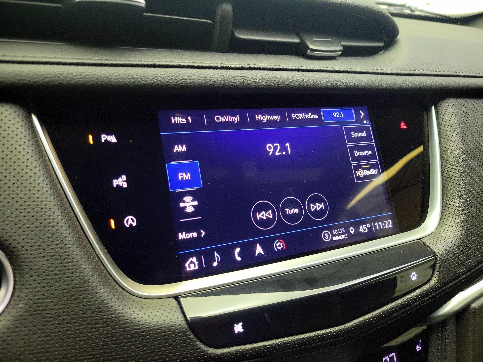 Thumbnail: 2022 Cadillac XT5 - 15