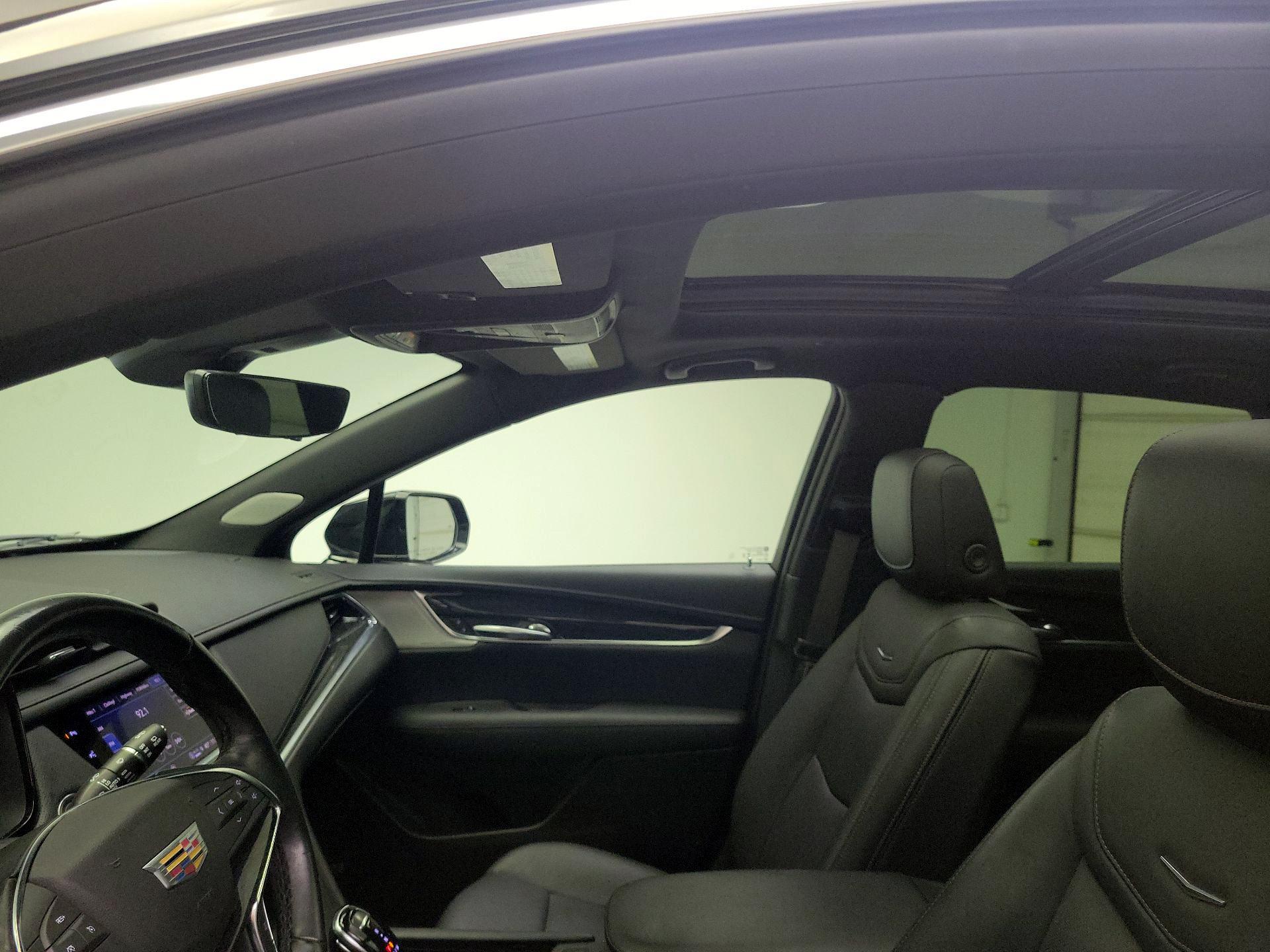 Thumbnail: 2022 Cadillac XT5 - 19