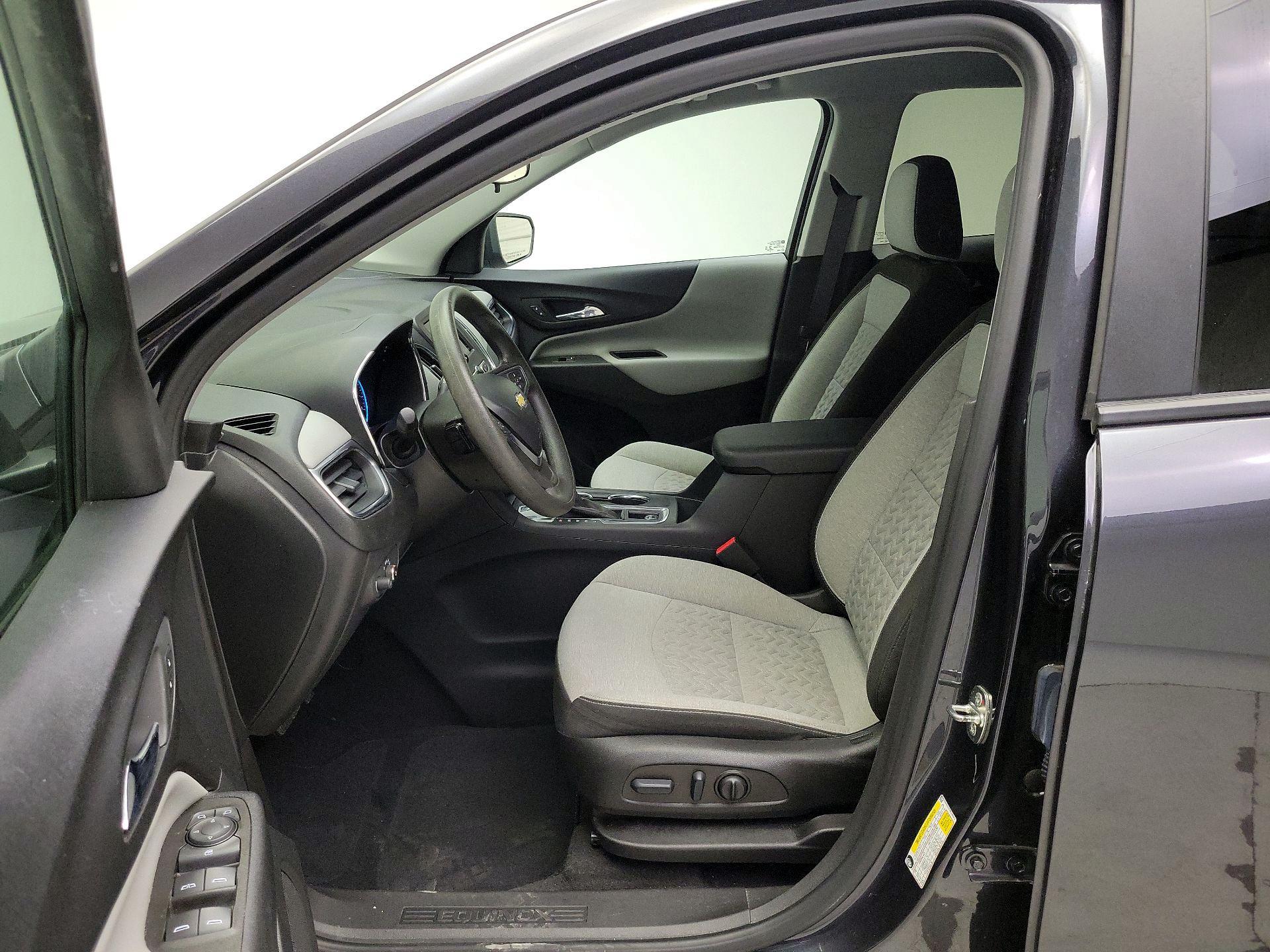 Thumbnail: 2022 Chevrolet Equinox - 11