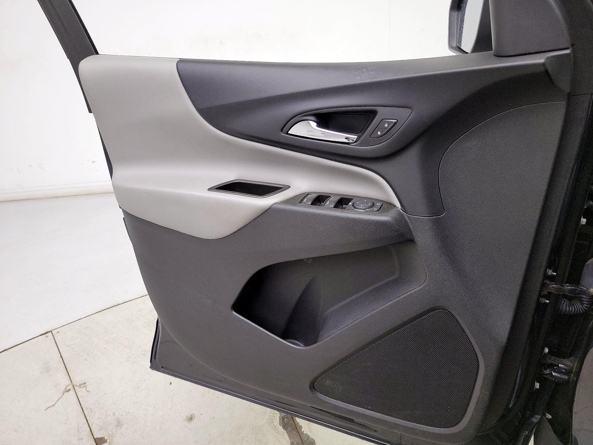 Thumbnail: 2022 Chevrolet Equinox - 12