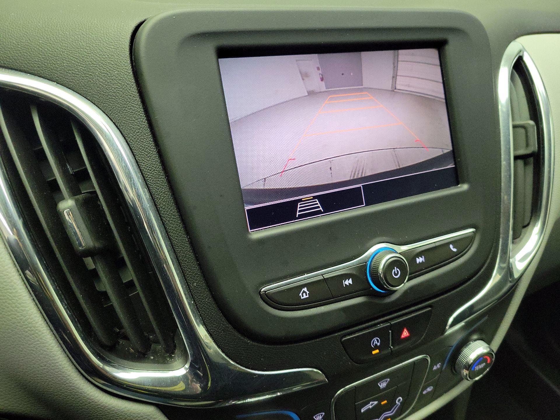 Thumbnail: 2022 Chevrolet Equinox - 14