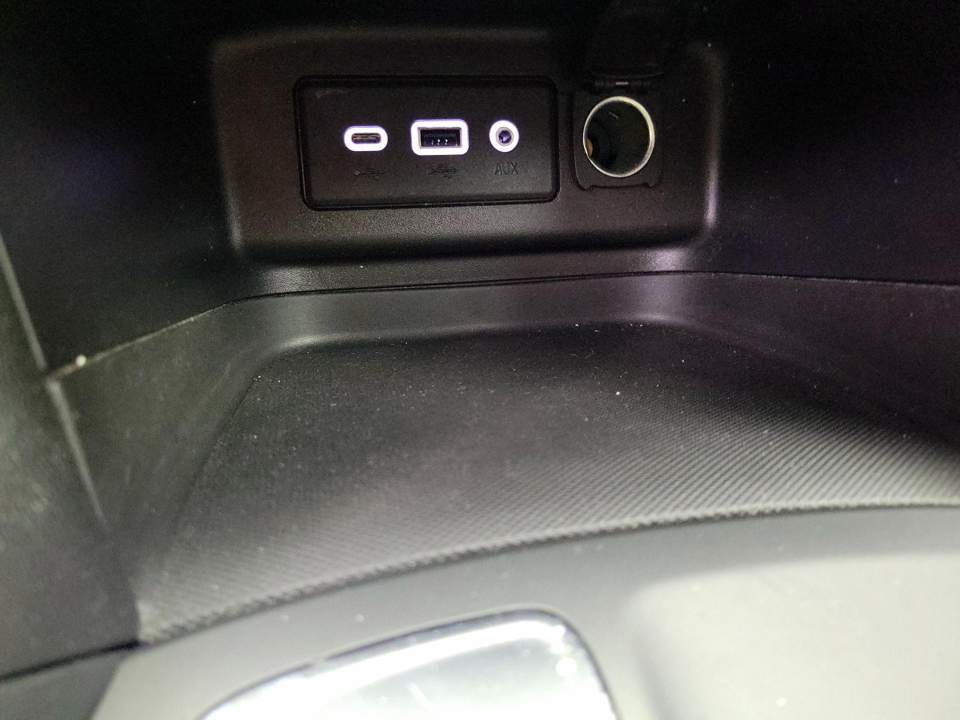 Thumbnail: 2022 Chevrolet Equinox - 18