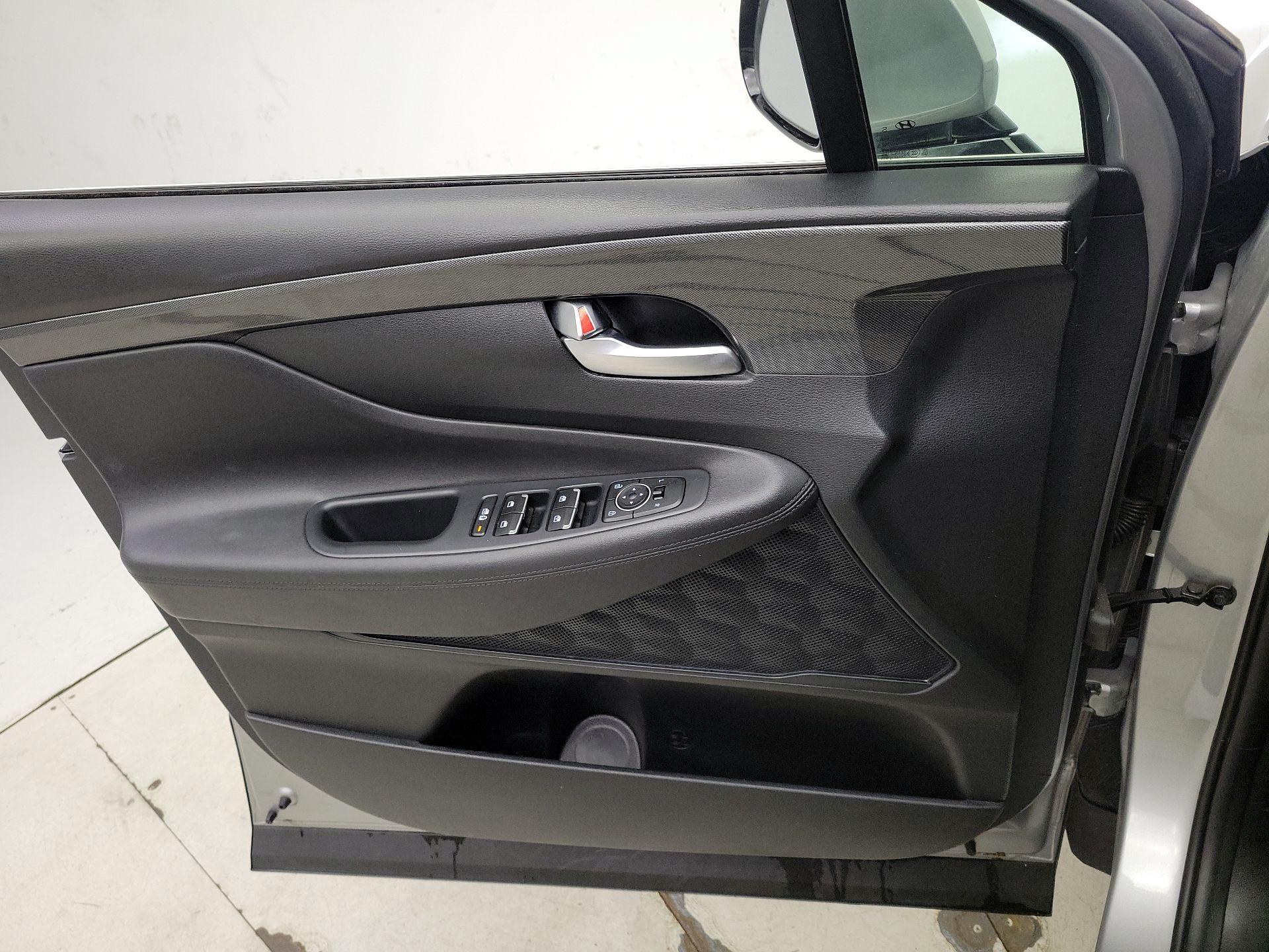 Thumbnail: 2023 Hyundai Santa Fe - 12