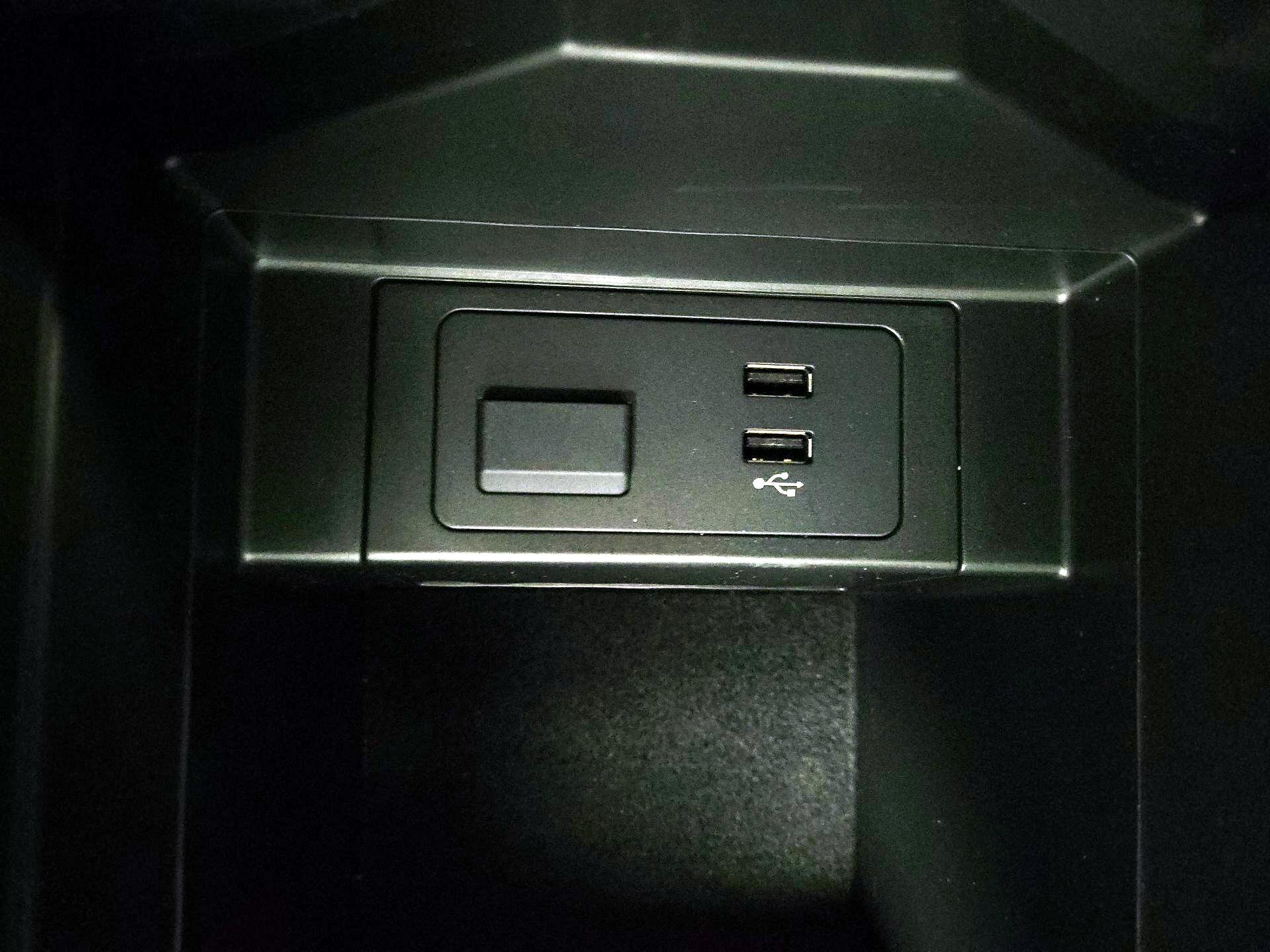 Thumbnail: 2023 Mazda CX-9 - 18