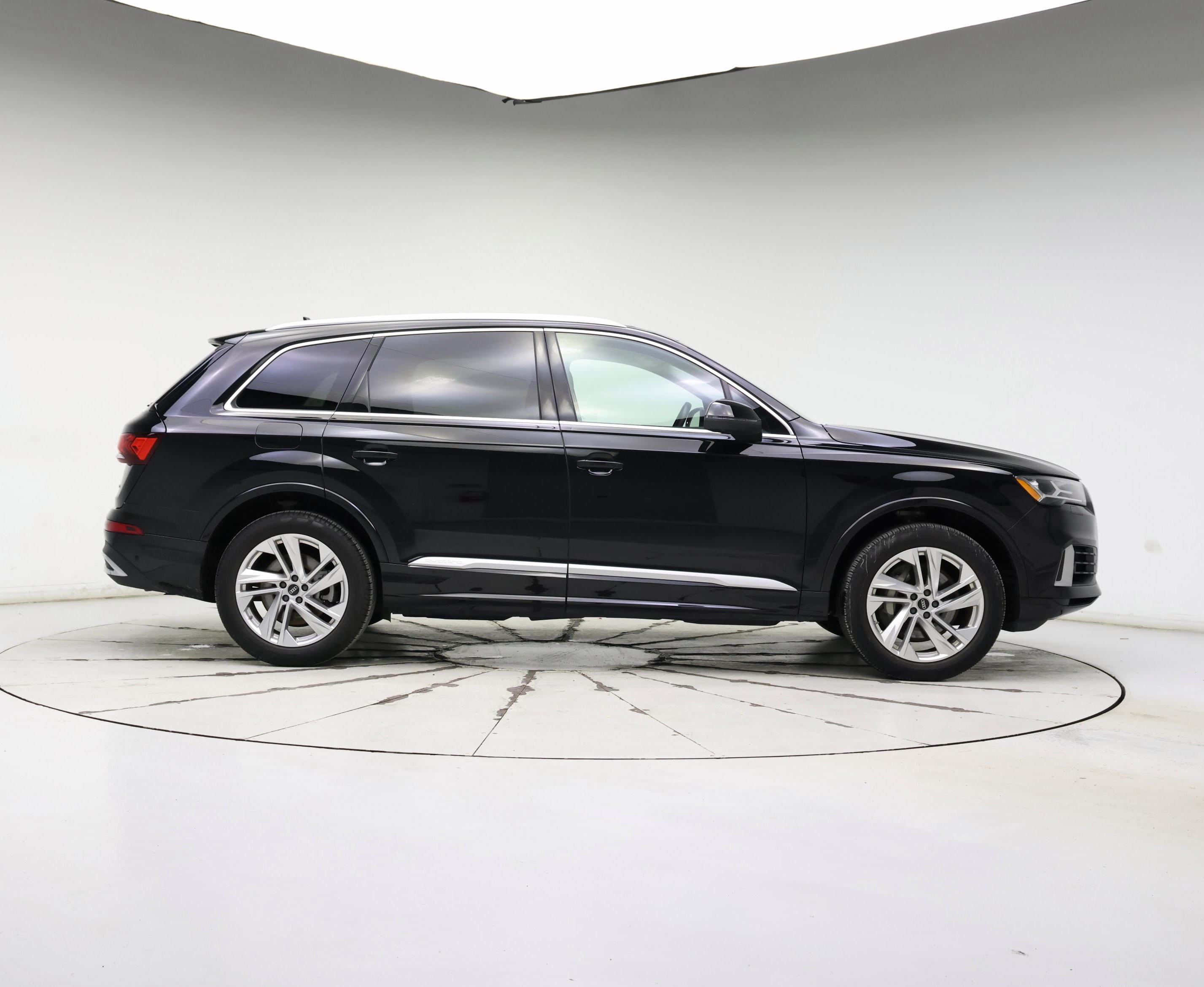 Thumbnail: 2022 Audi Q7 - 7