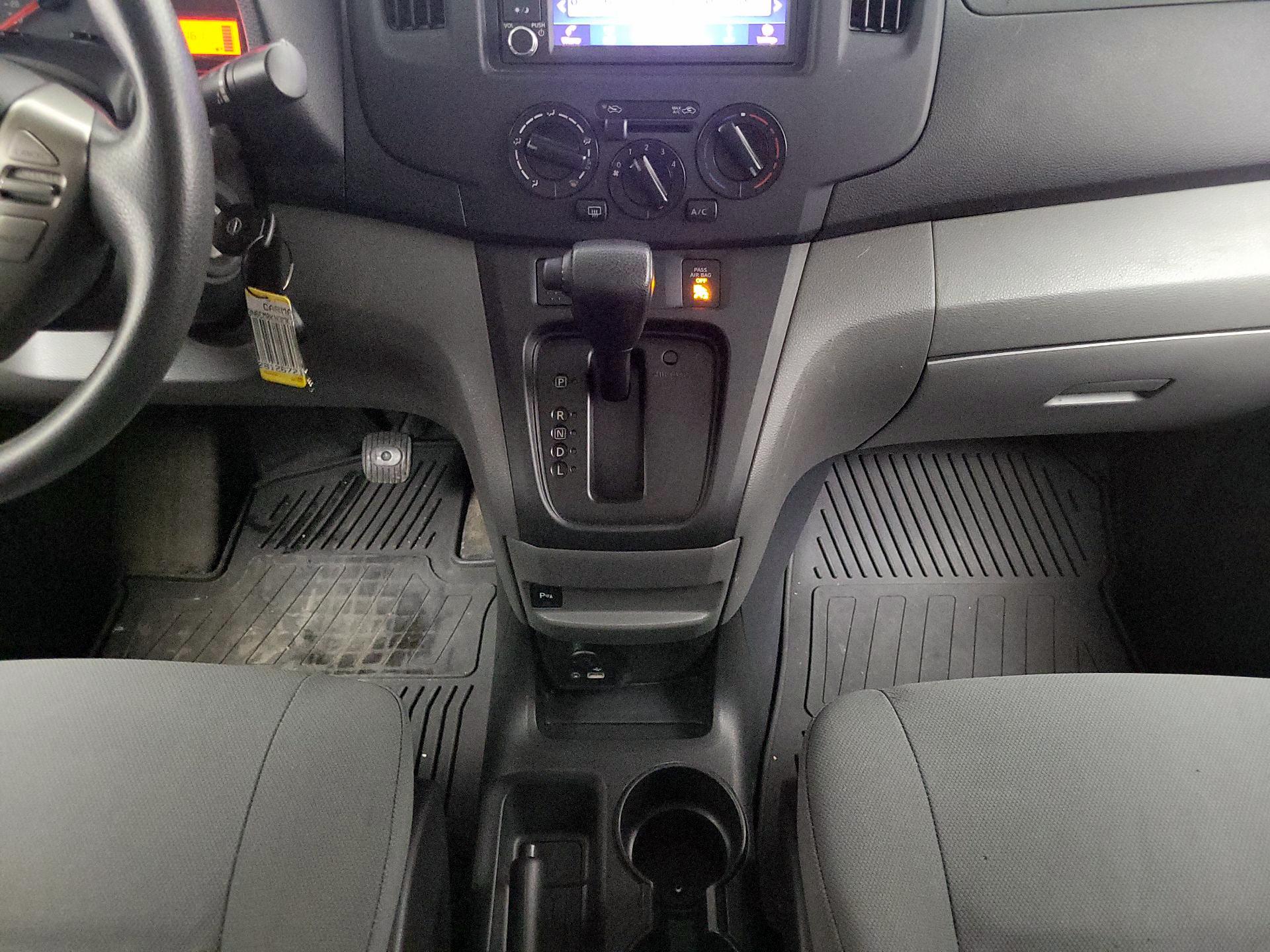 Thumbnail: 2021 Nissan NV200 - 17