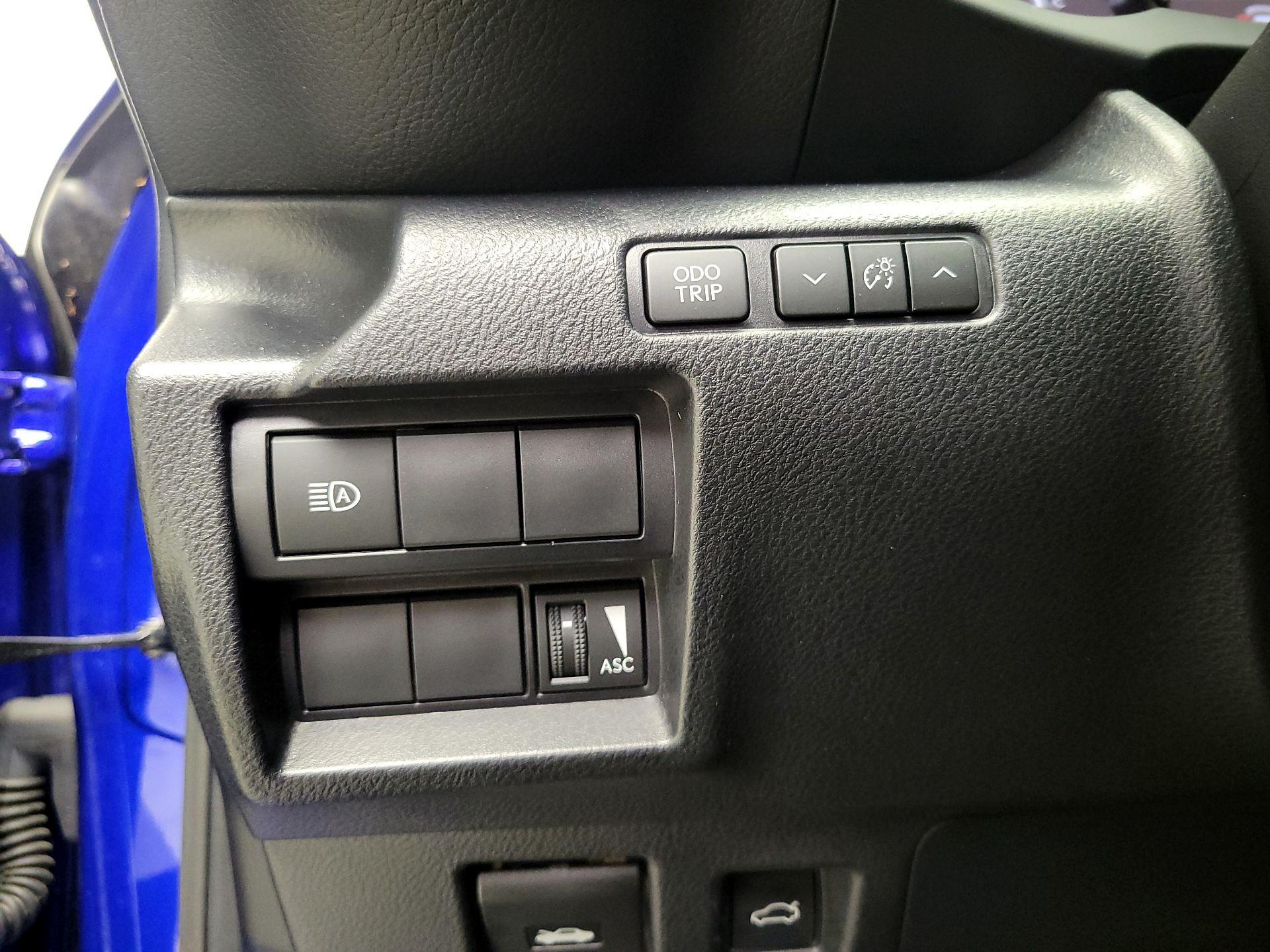 Thumbnail: 2023 Lexus IS - 13