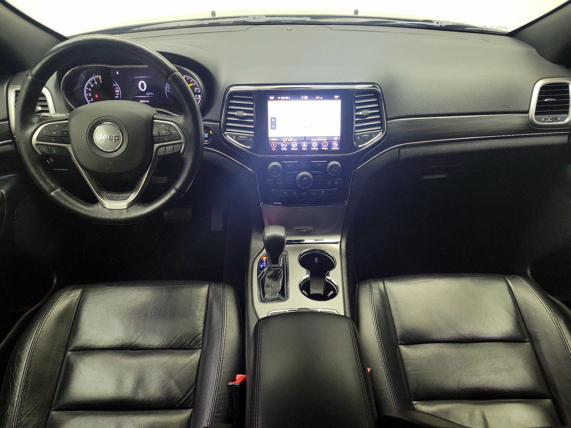 Thumbnail: 2022 Jeep Grand Cherokee - 9