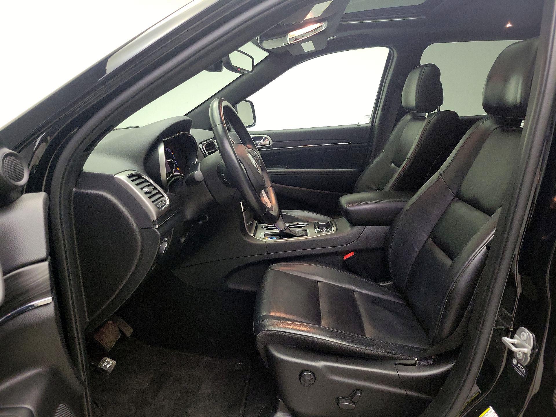 Thumbnail: 2022 Jeep Grand Cherokee - 11