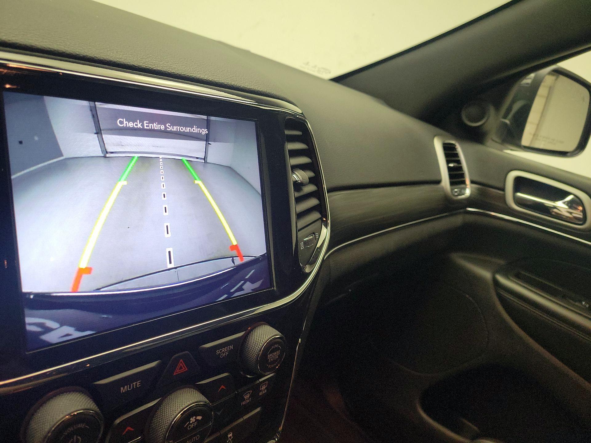 Thumbnail: 2022 Jeep Grand Cherokee - 15