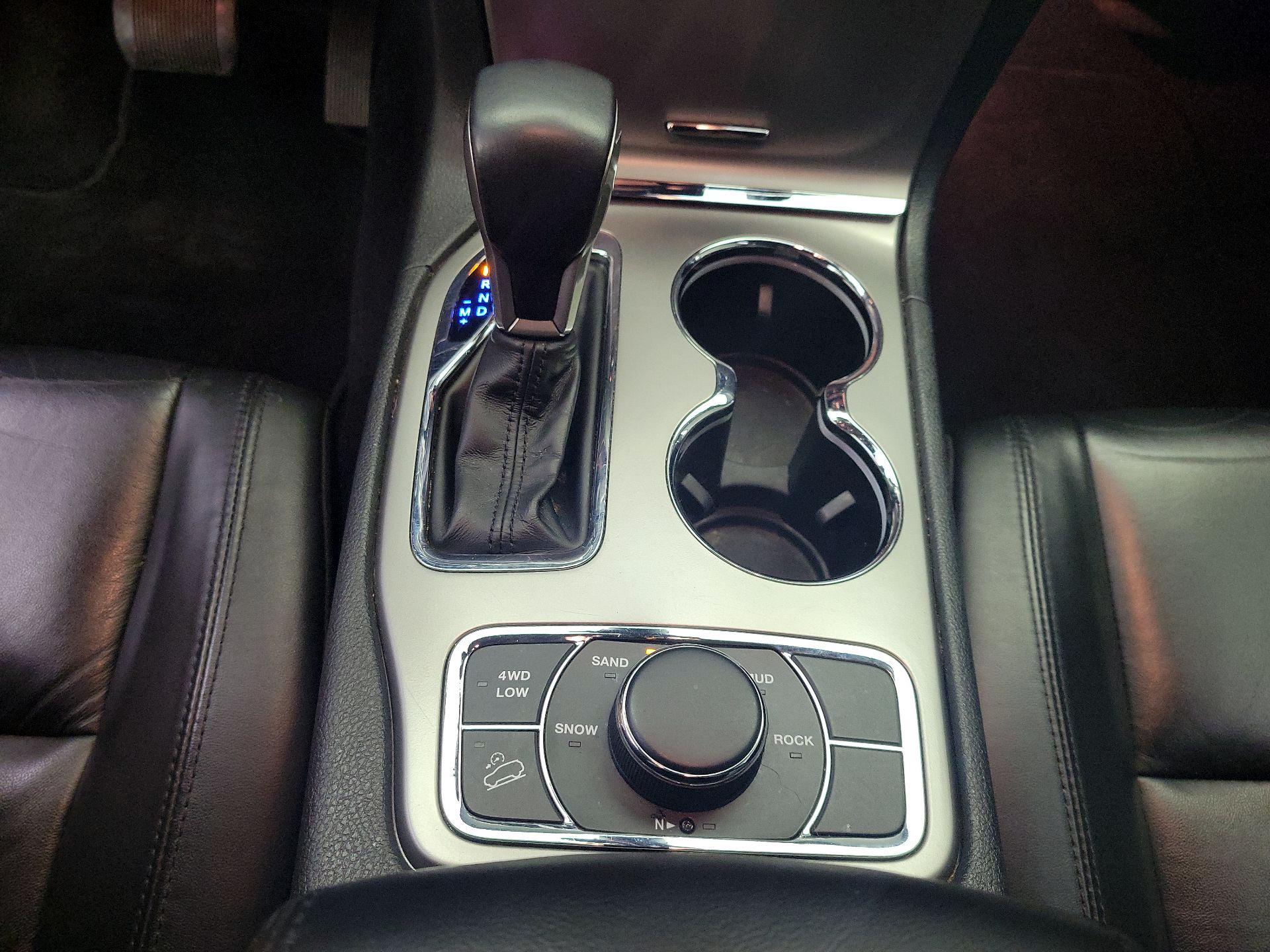 Thumbnail: 2022 Jeep Grand Cherokee - 18