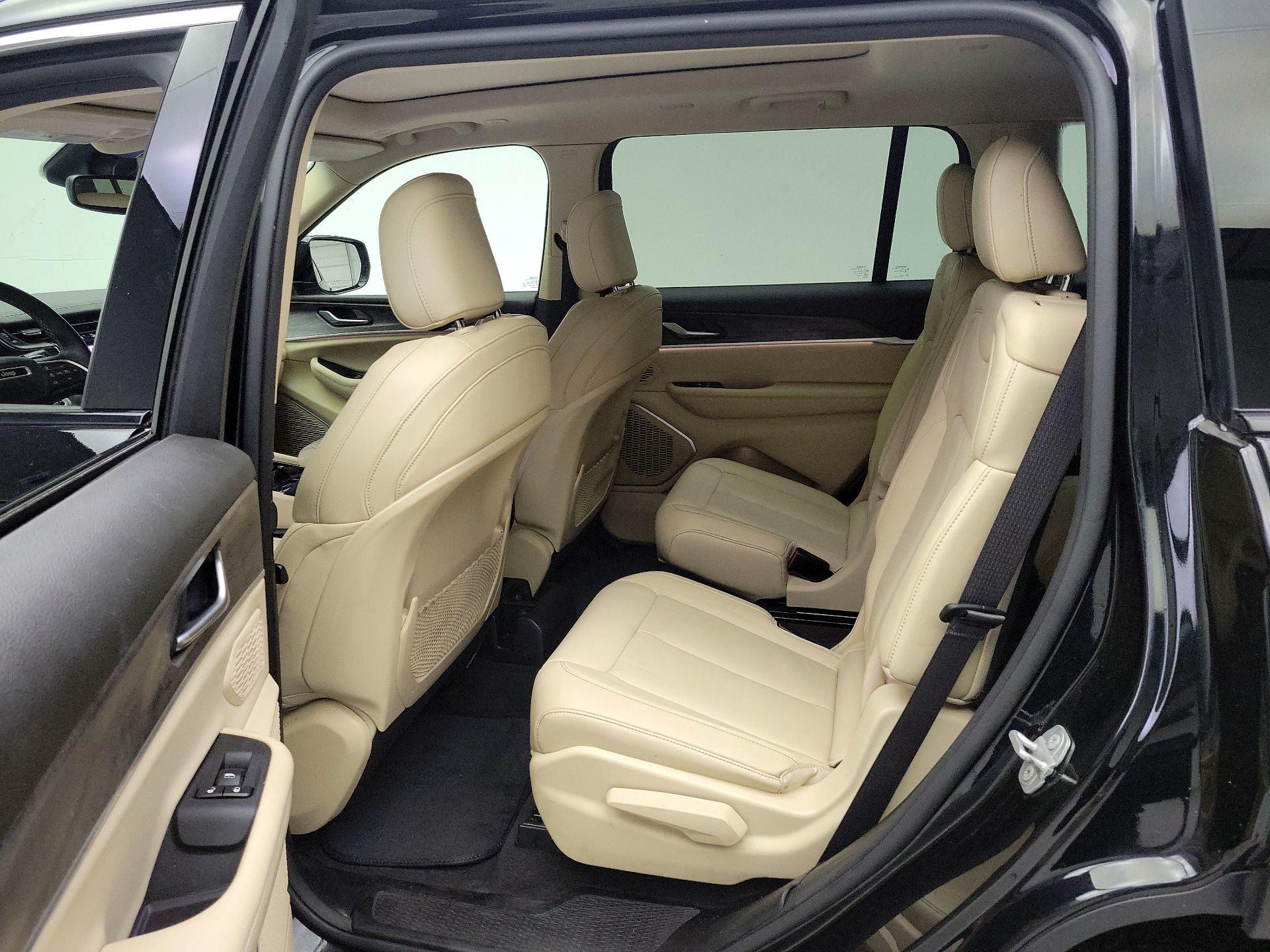 Thumbnail: 2021 Jeep Grand Cherokee L - 20