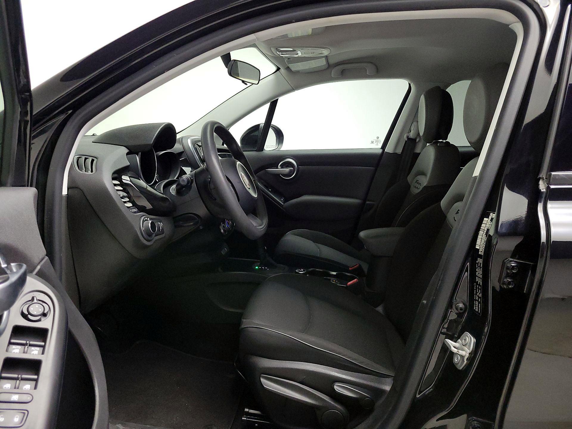 Thumbnail: 2016 Fiat 500X - 11